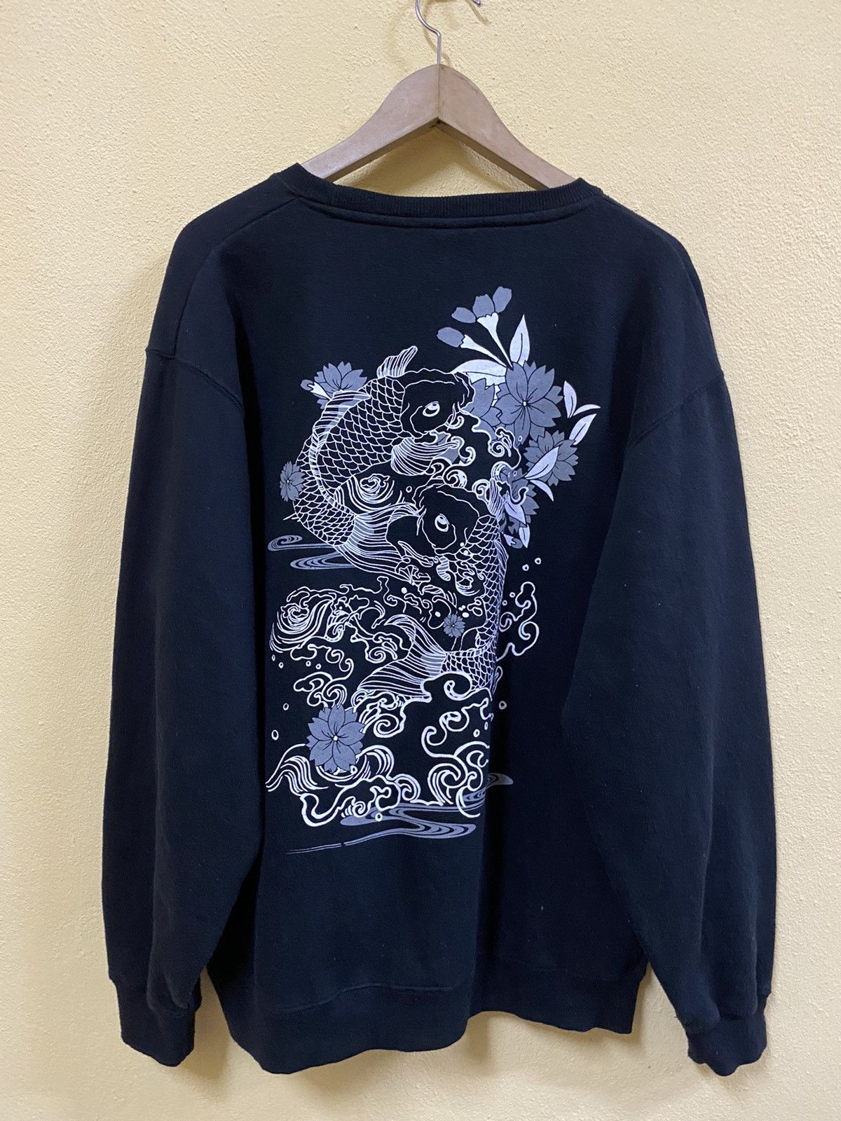 Japanese Brand Rare Karakuri Fish koi Crewneck sweatshirt Size US XL / EU 56 / 4 - 6 Thumbnail