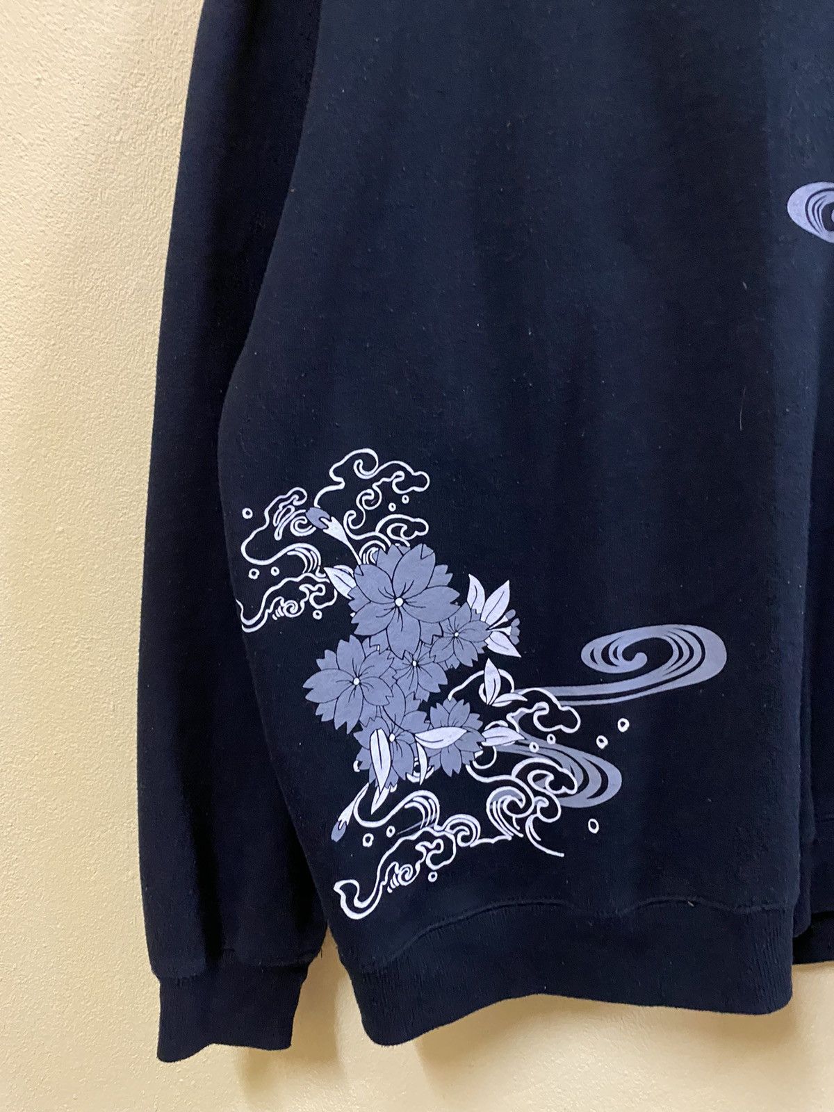 Japanese Brand Rare Karakuri Fish koi Crewneck sweatshirt Size US XL / EU 56 / 4 - 3 Thumbnail