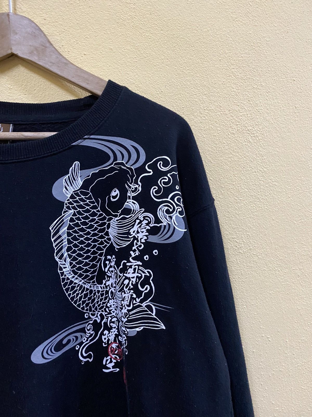 Japanese Brand Rare Karakuri Fish koi Crewneck sweatshirt Size US XL / EU 56 / 4 - 2 Thumbnail