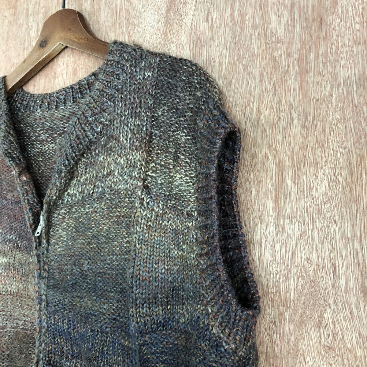 Vintage DL Japan Brown sleeveless Knitwear cardigan Vest #H366 Size US M / EU 48-50 / 2 - 4 Thumbnail