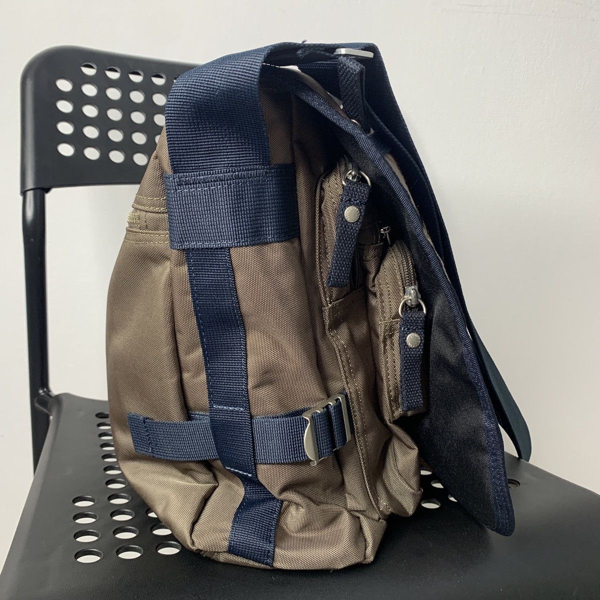 Japanese Brand Vintage GGL George Gina & Lucy “Saturday” Multi Pocket Bag Size ONE SIZE - 5 Thumbnail