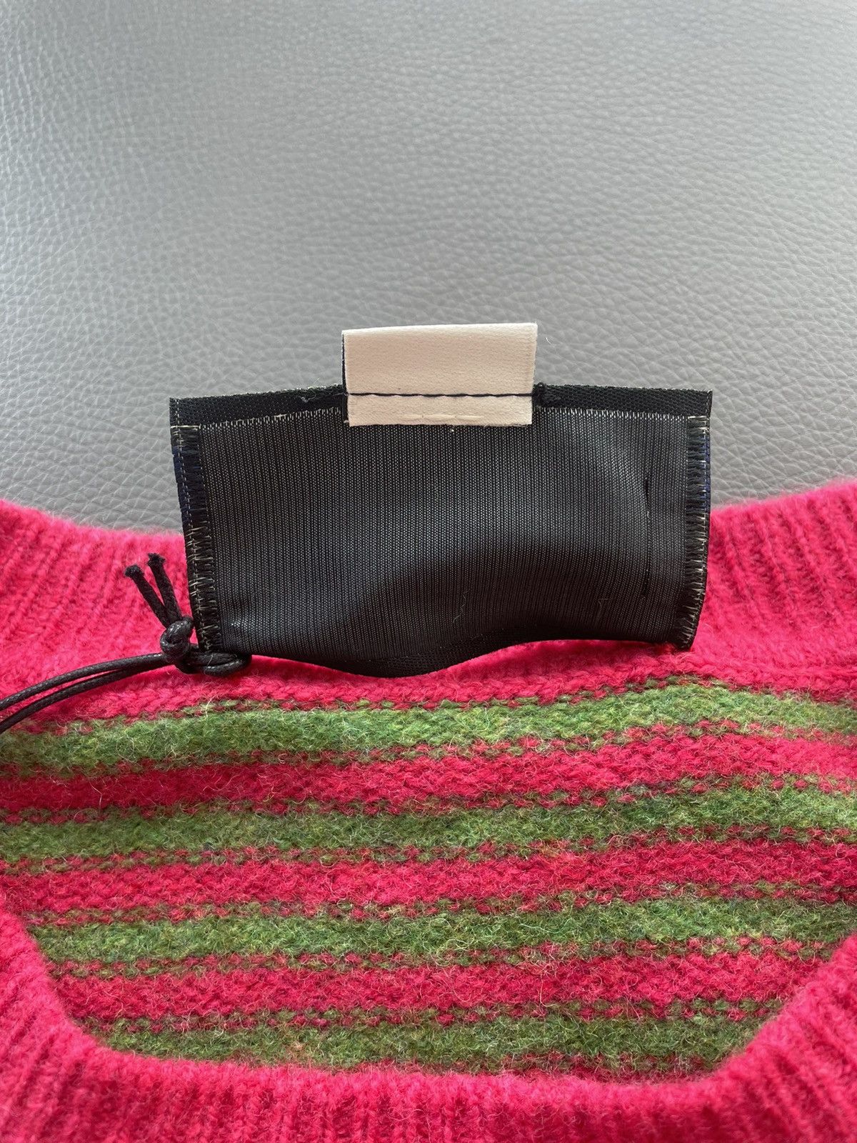 Gucci Super Runway Skinny Distressed Gucci Sweater Size US XS / EU 42 / 0 - 6 Thumbnail