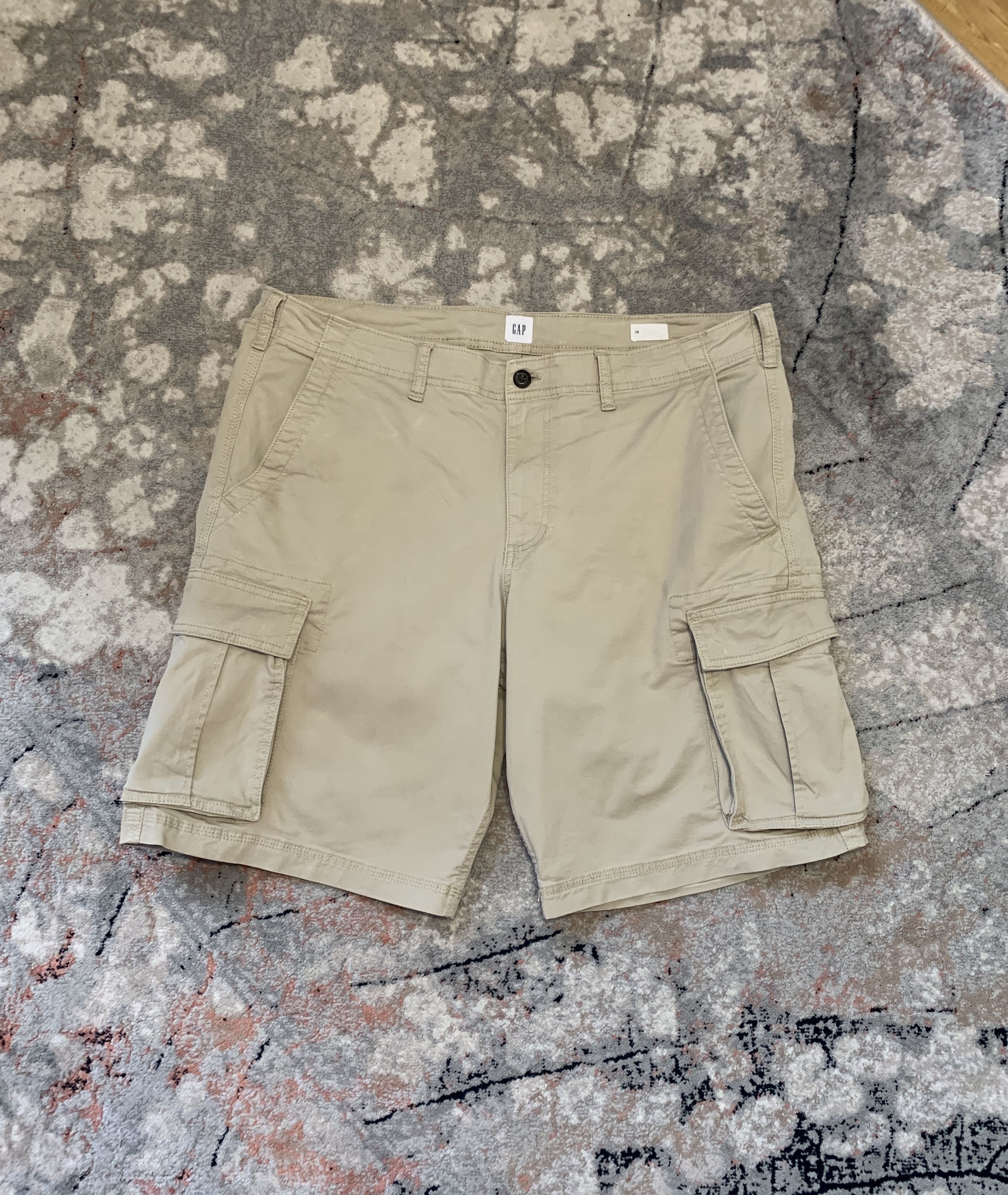 Gap Gap Vintage Shorts Size US 38 / EU 54 - 1 Thumbnail