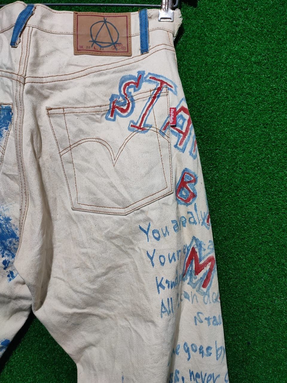 Handmade 🔥 Vintage Hand-Painted Graffiti Denim Jeans Size US 28 / EU 44 - 9 Thumbnail