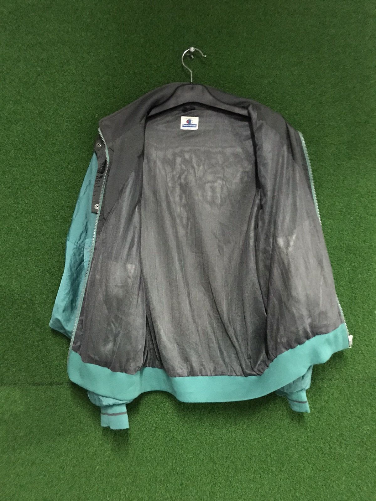Champion Vintage CHAMPION Light Jacket Made in Japan Size US L / EU 52-54 / 3 - 9 Thumbnail