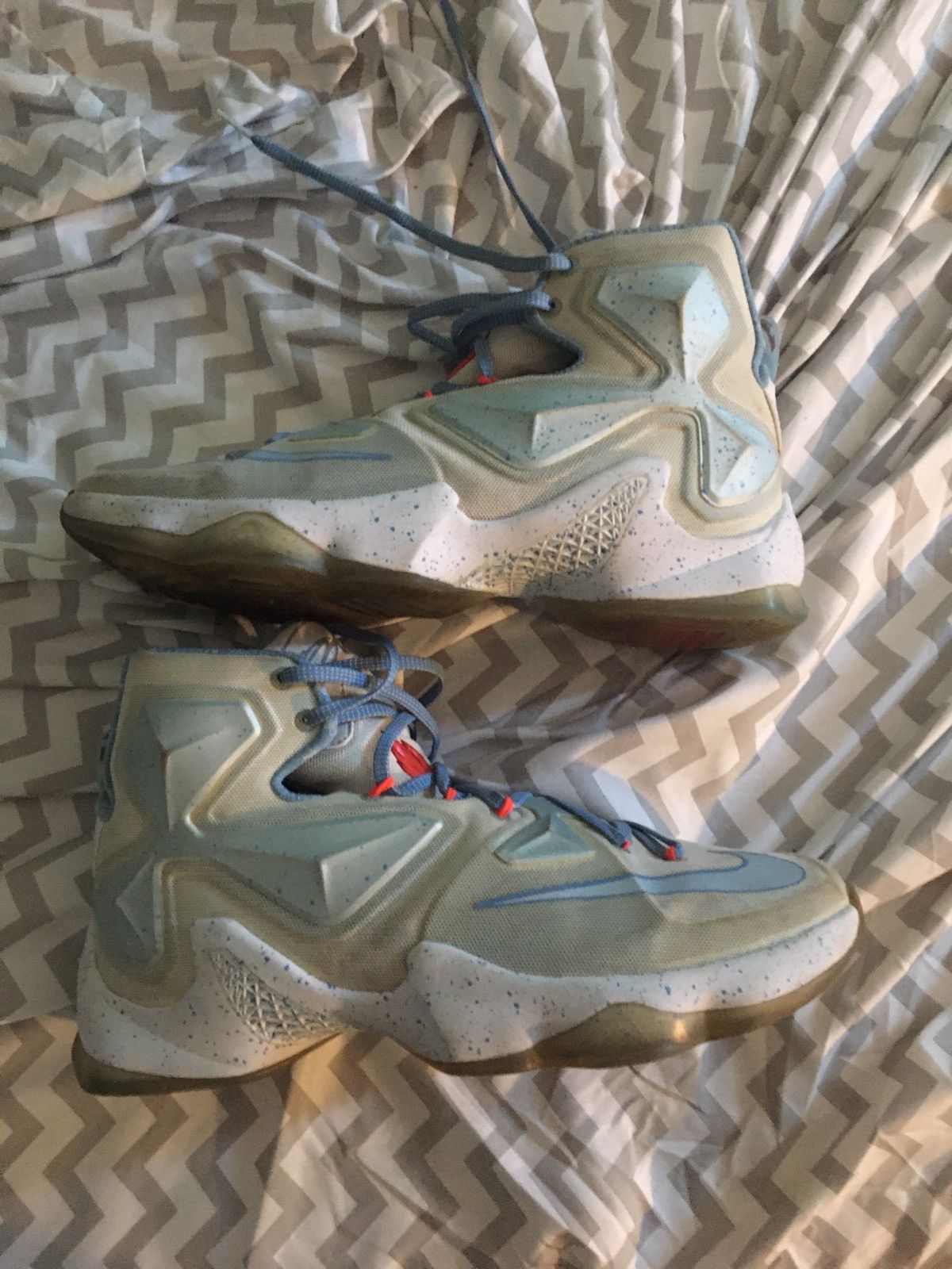 Nike LeBron 13 Christmas 2015 Grailed