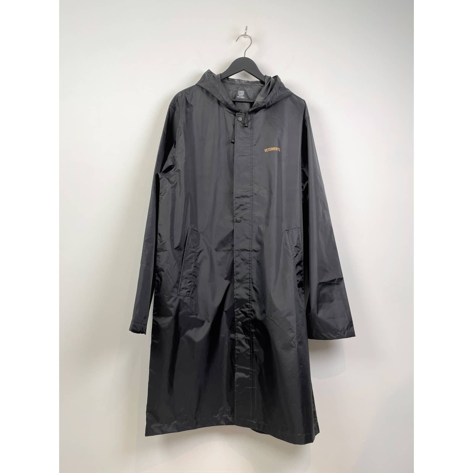 Vetements Vetements Summer 2016 Pour Femme Raincoat | Grailed