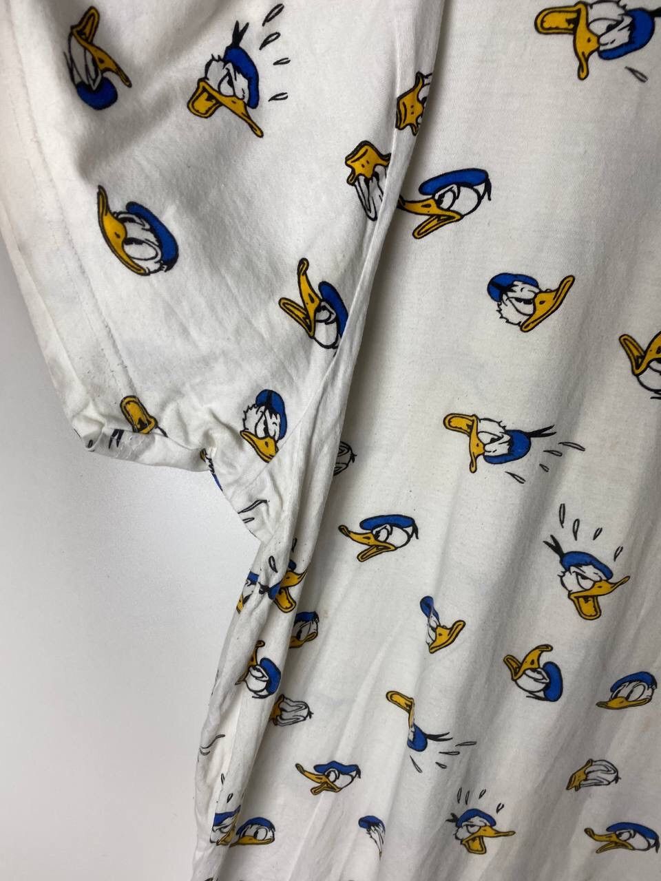 Vintage Donald Duck Disney vintage t-shirt size XXL Size US XXL / EU 58 / 5 - 6 Thumbnail