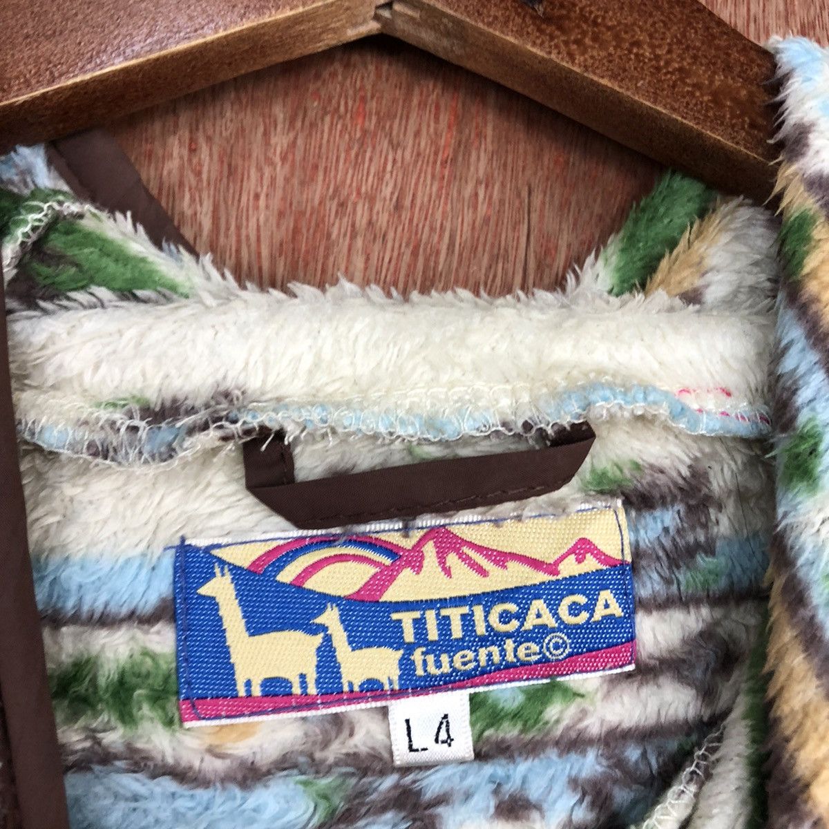 Japanese Brand Titicaca Multicolor Winter Sweater fleece navajo #H380 Size US L / EU 52-54 / 3 - 9 Thumbnail