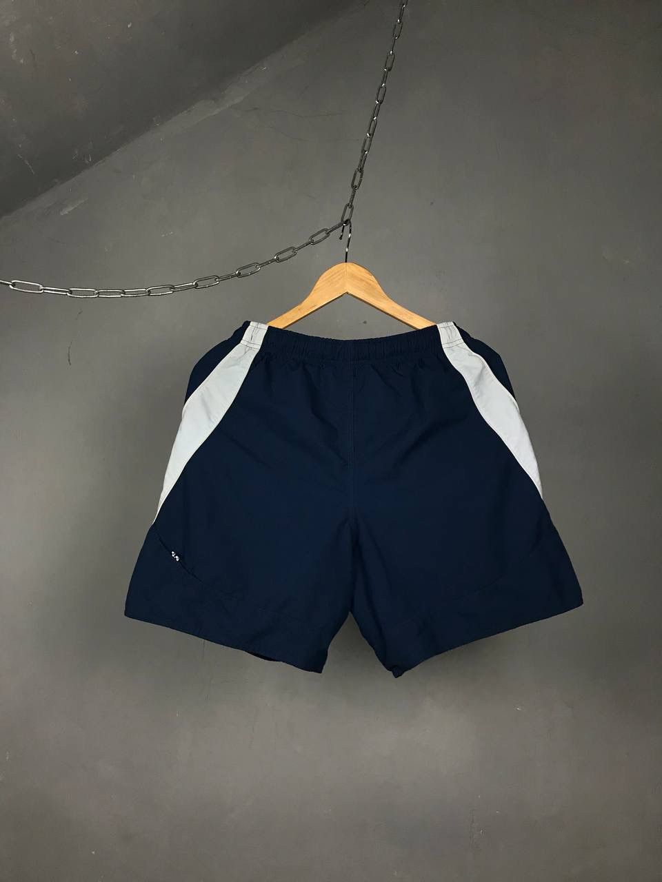 Vintage Nike swoosh streetwear vintage shorts Size US 32 / EU 48 - 6 Thumbnail
