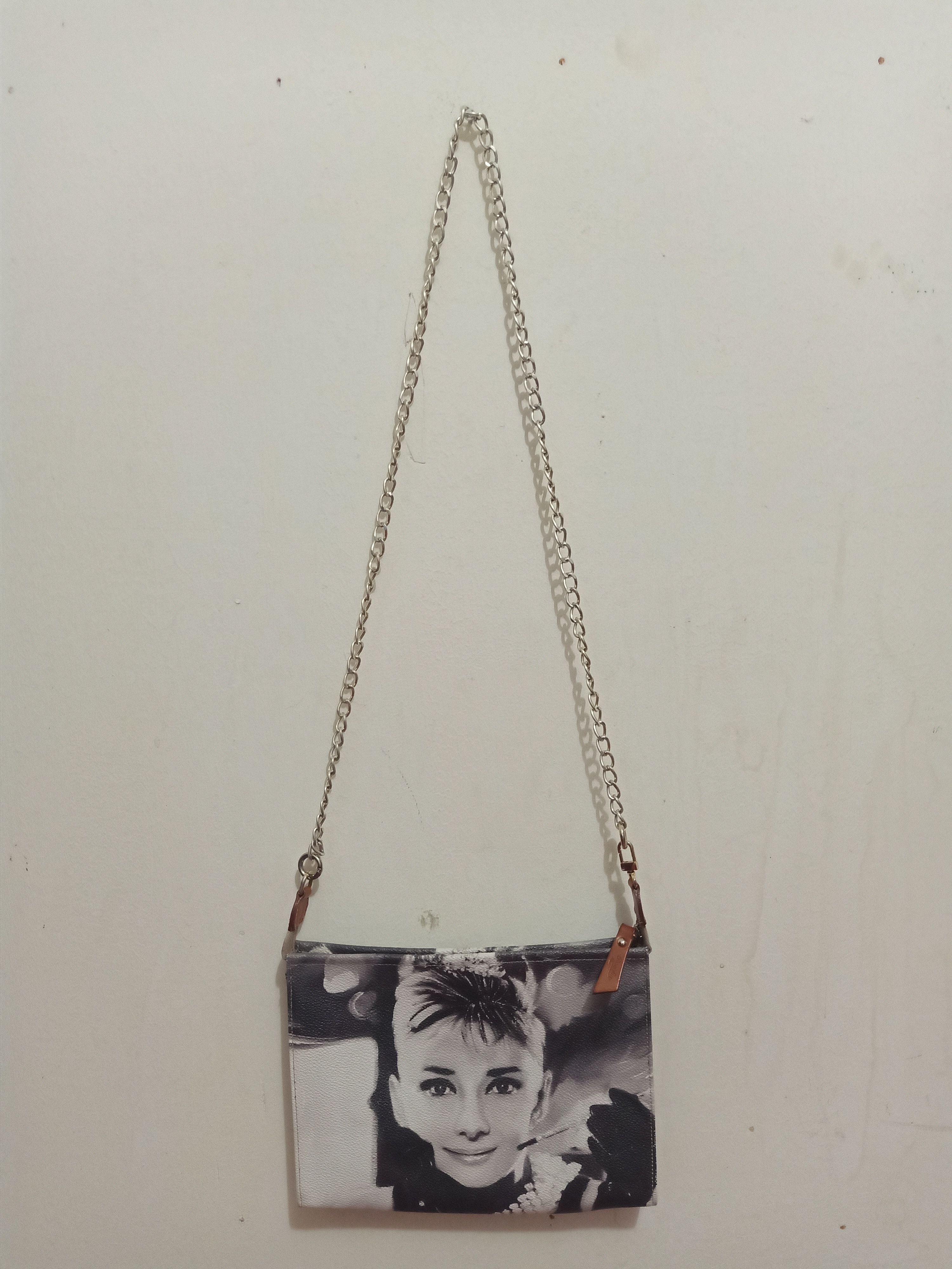 Other Vtg Bagghy Sling Bag audrey hepburn design Size ONE SIZE - 7 Thumbnail