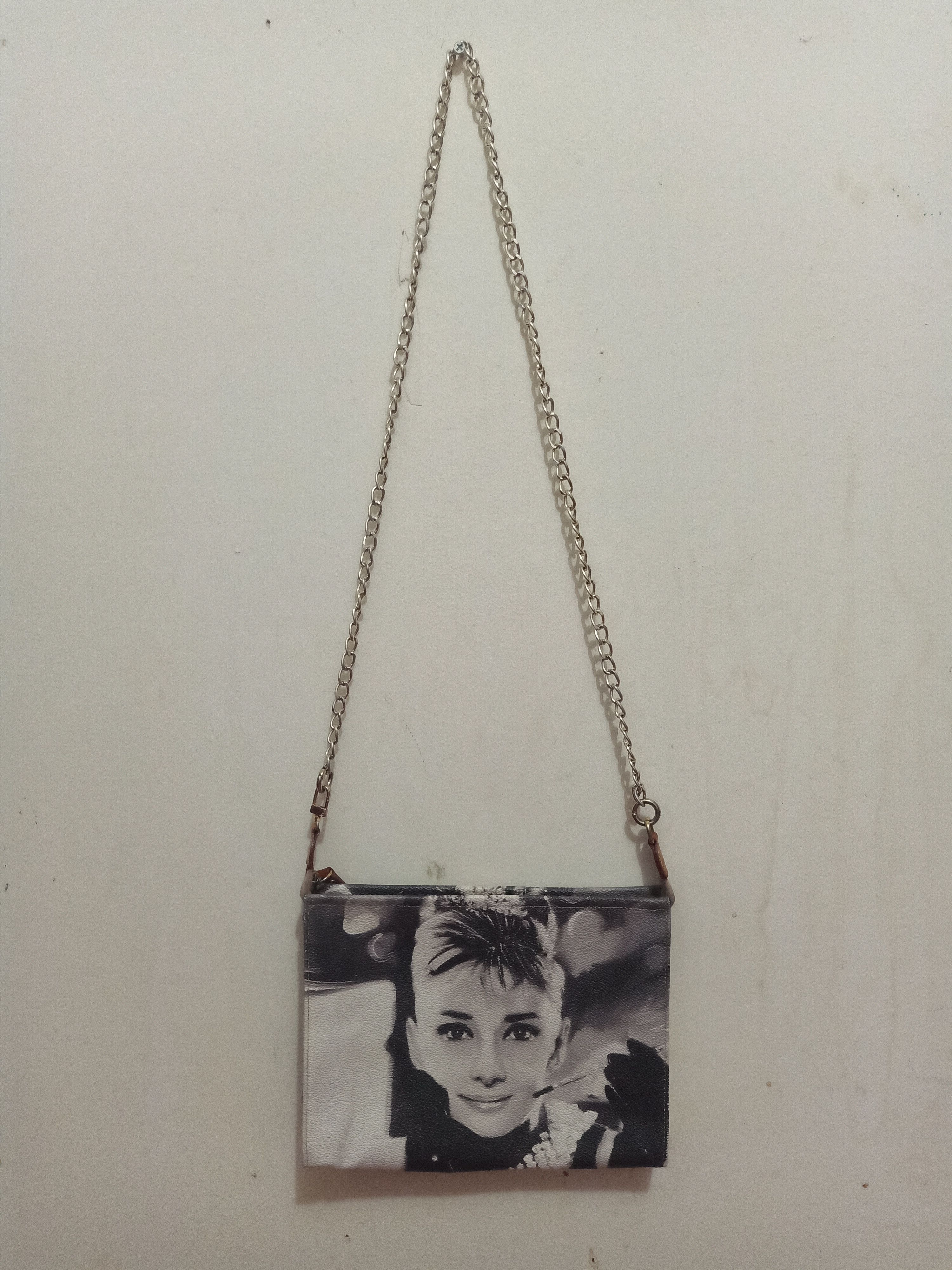 Other Vtg Bagghy Sling Bag audrey hepburn design Size ONE SIZE - 2 Thumbnail