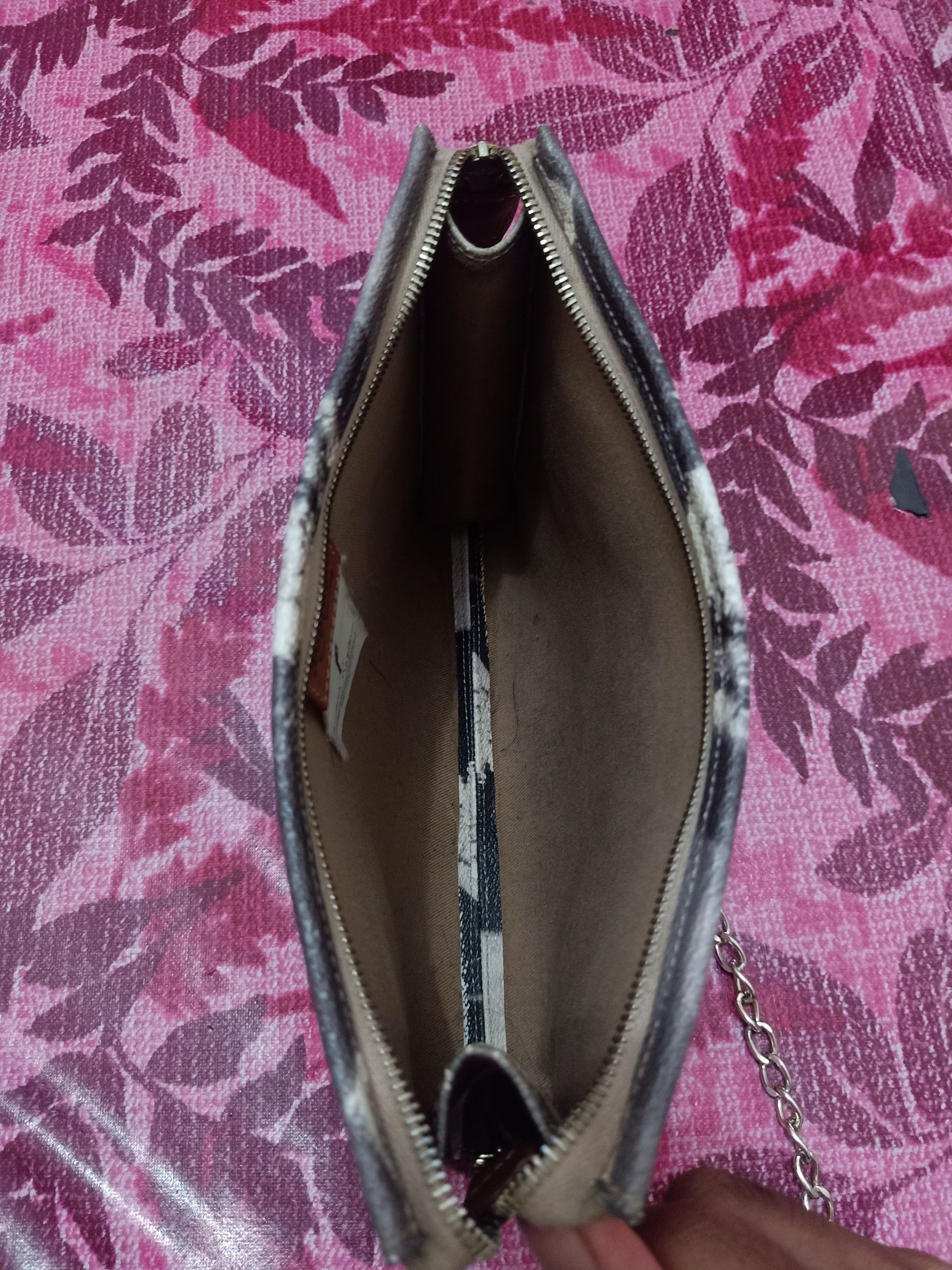 Other Vtg Bagghy Sling Bag audrey hepburn design Size ONE SIZE - 10 Thumbnail
