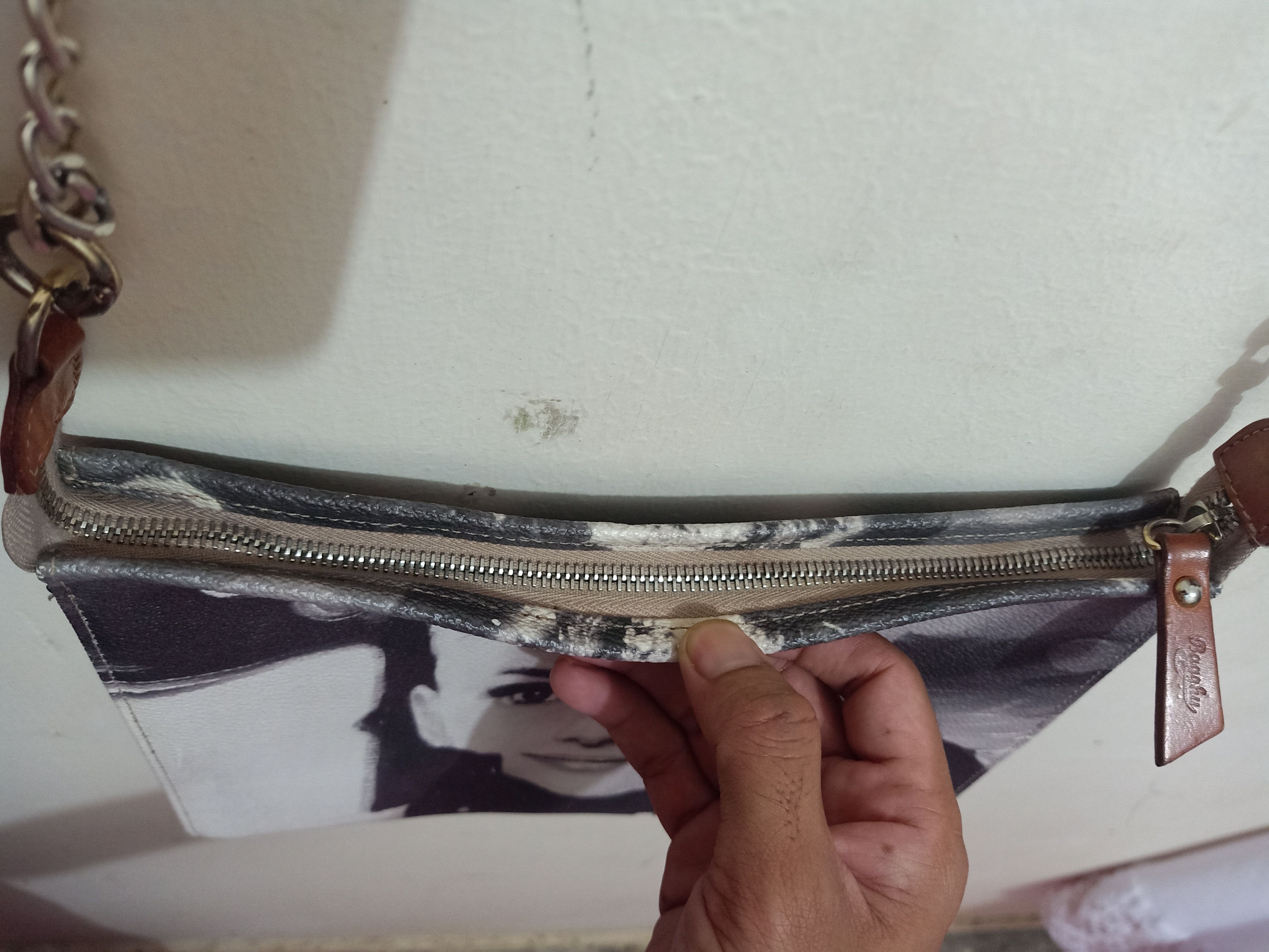 Other Vtg Bagghy Sling Bag audrey hepburn design Size ONE SIZE - 9 Thumbnail