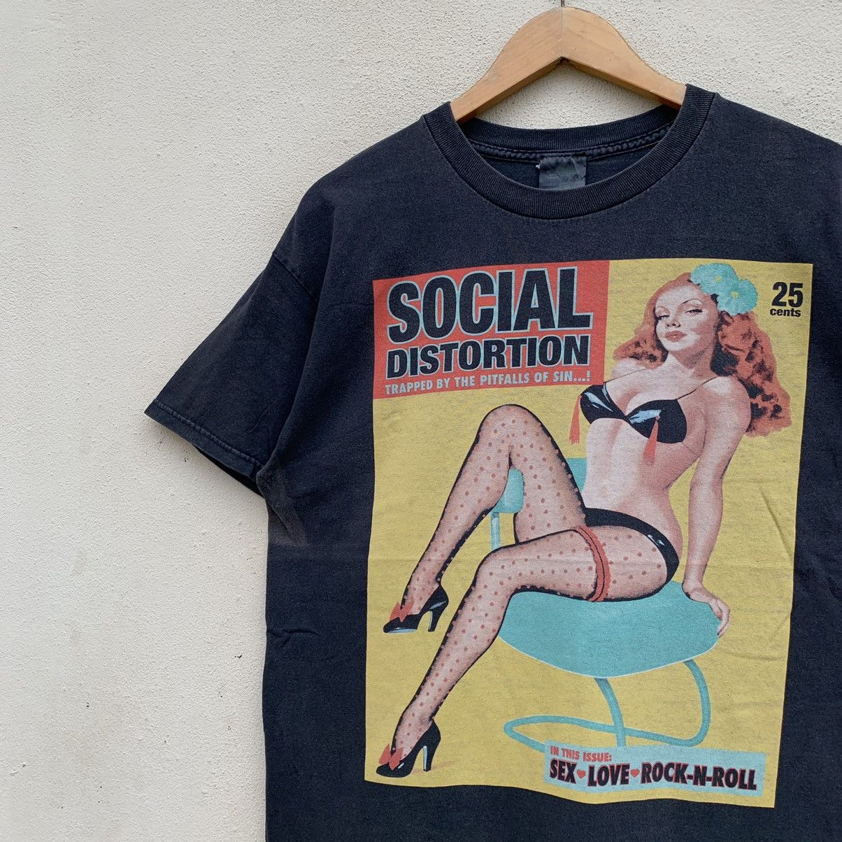 Band Tees Vintage SOCIAL DISTORTION SEX lOVE ROCK N ROLL T-shirt Size US L / EU 52-54 / 3 - 4 Thumbnail