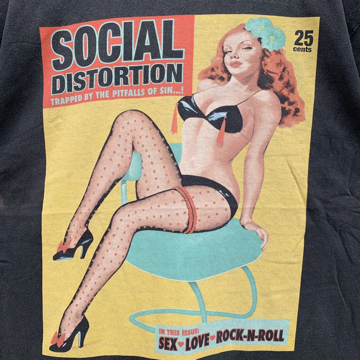 Band Tees Vintage SOCIAL DISTORTION SEX lOVE ROCK N ROLL T-shirt Size US L / EU 52-54 / 3 - 5 Thumbnail