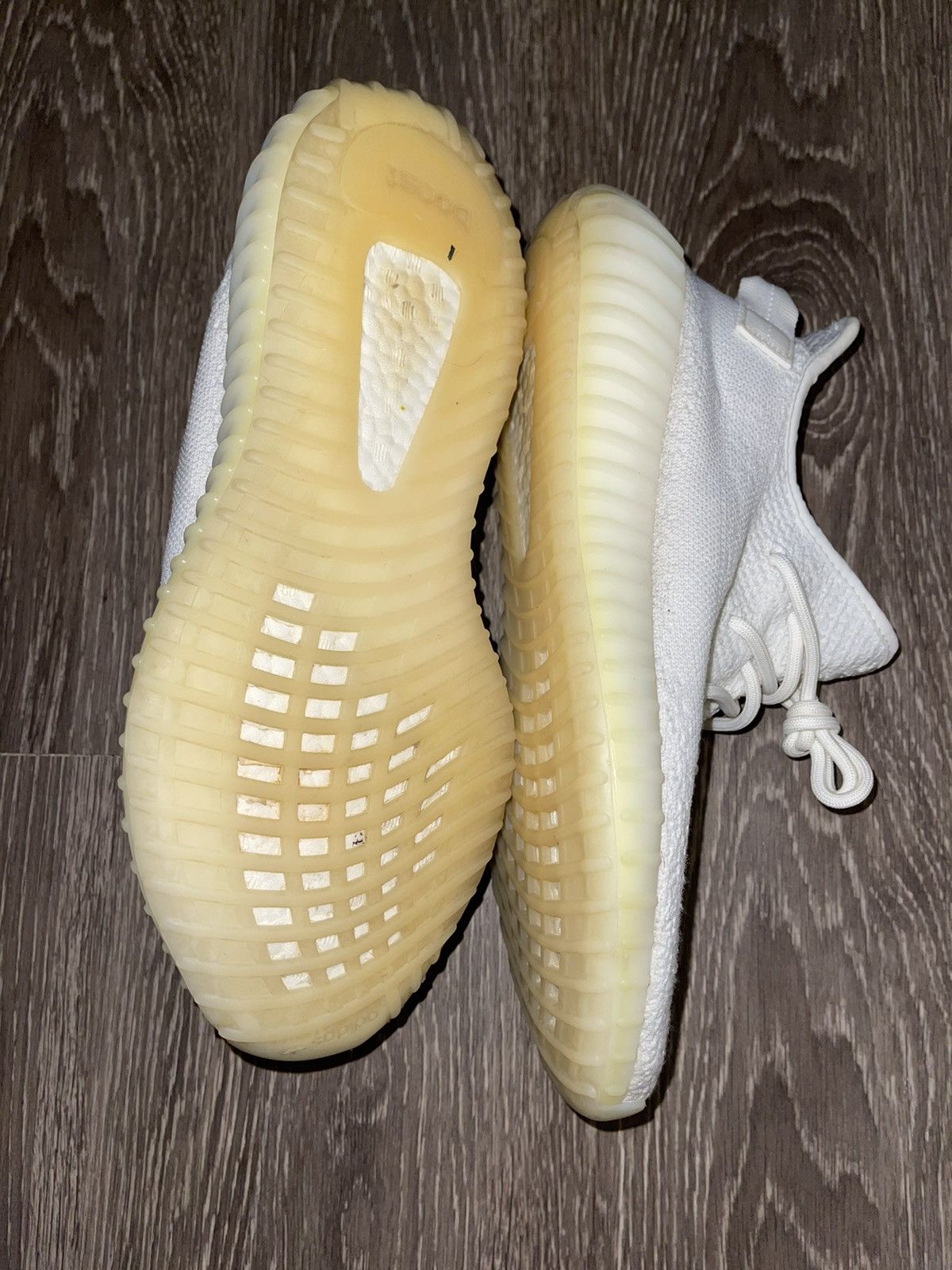 Adidas × Kanye West Yeezy Boost 350 V2 Cream 2017 Size US 10 / EU 43 - 10 Thumbnail