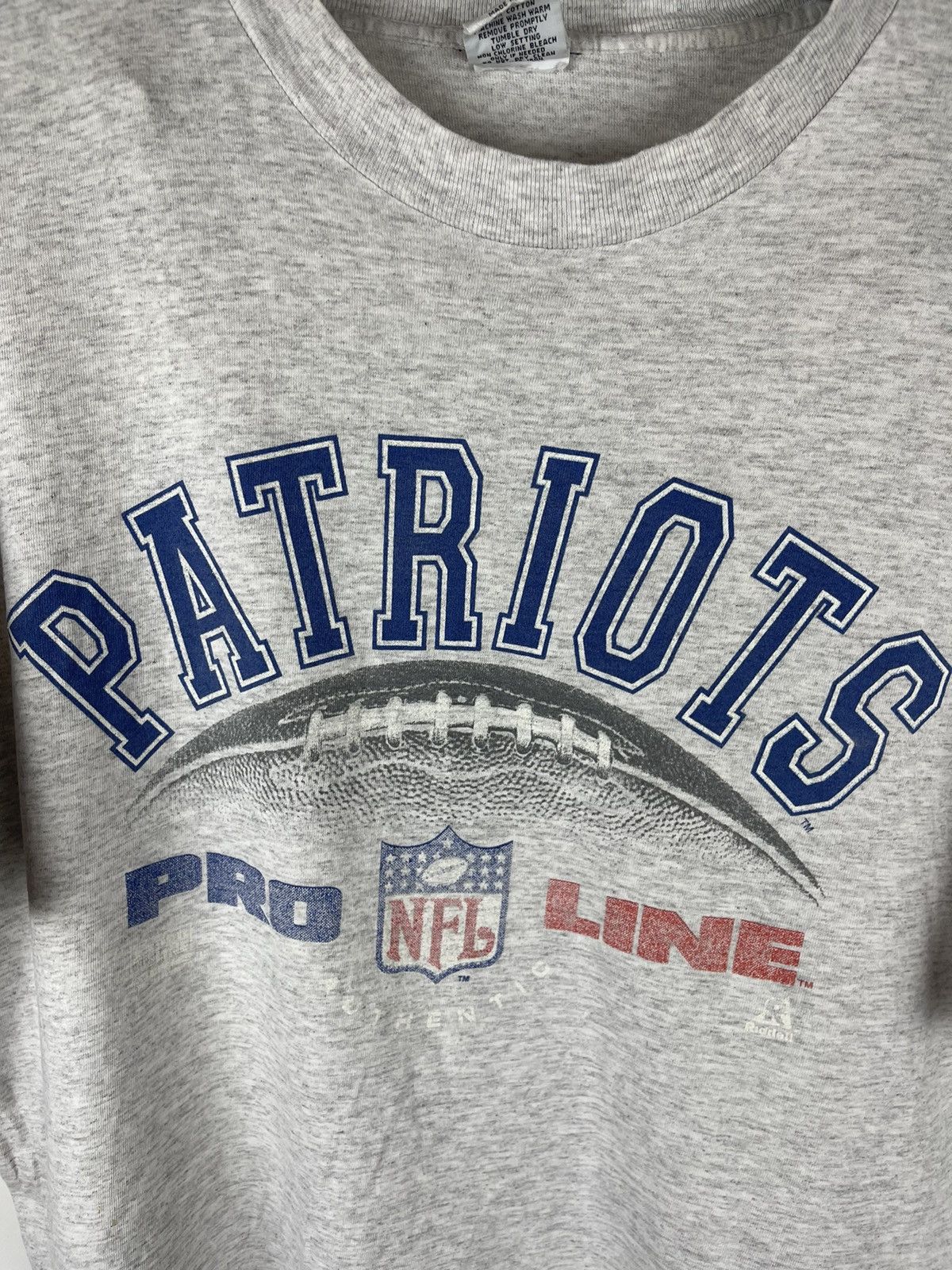 NFL Riddel NFL New England Patriots vintage made in USA tee Size US XL / EU 56 / 4 - 5 Thumbnail