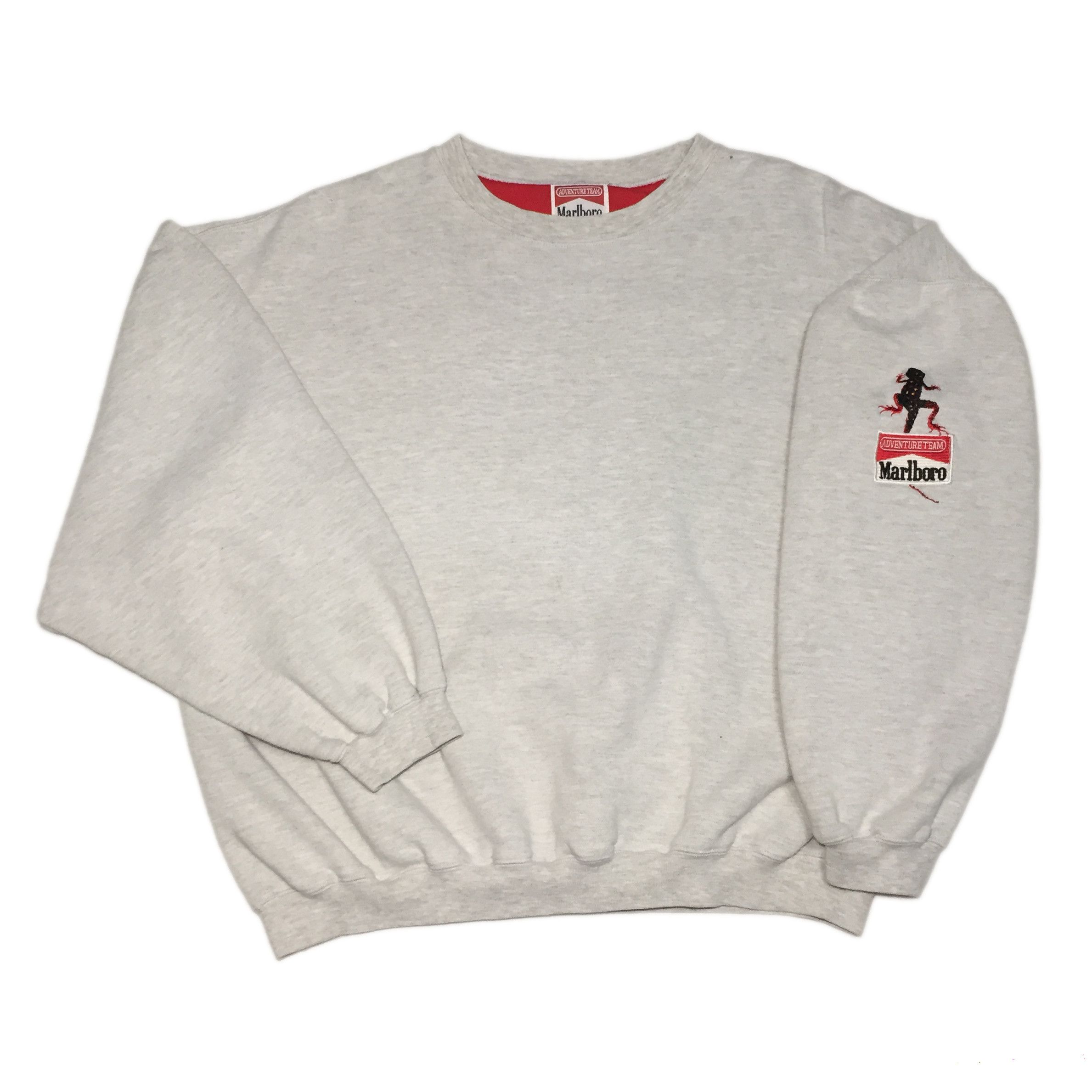 VINTAGE MARLBORO EMBROIDERED ADVENTURE TEAM CREWNECK SWEATER IN GREY