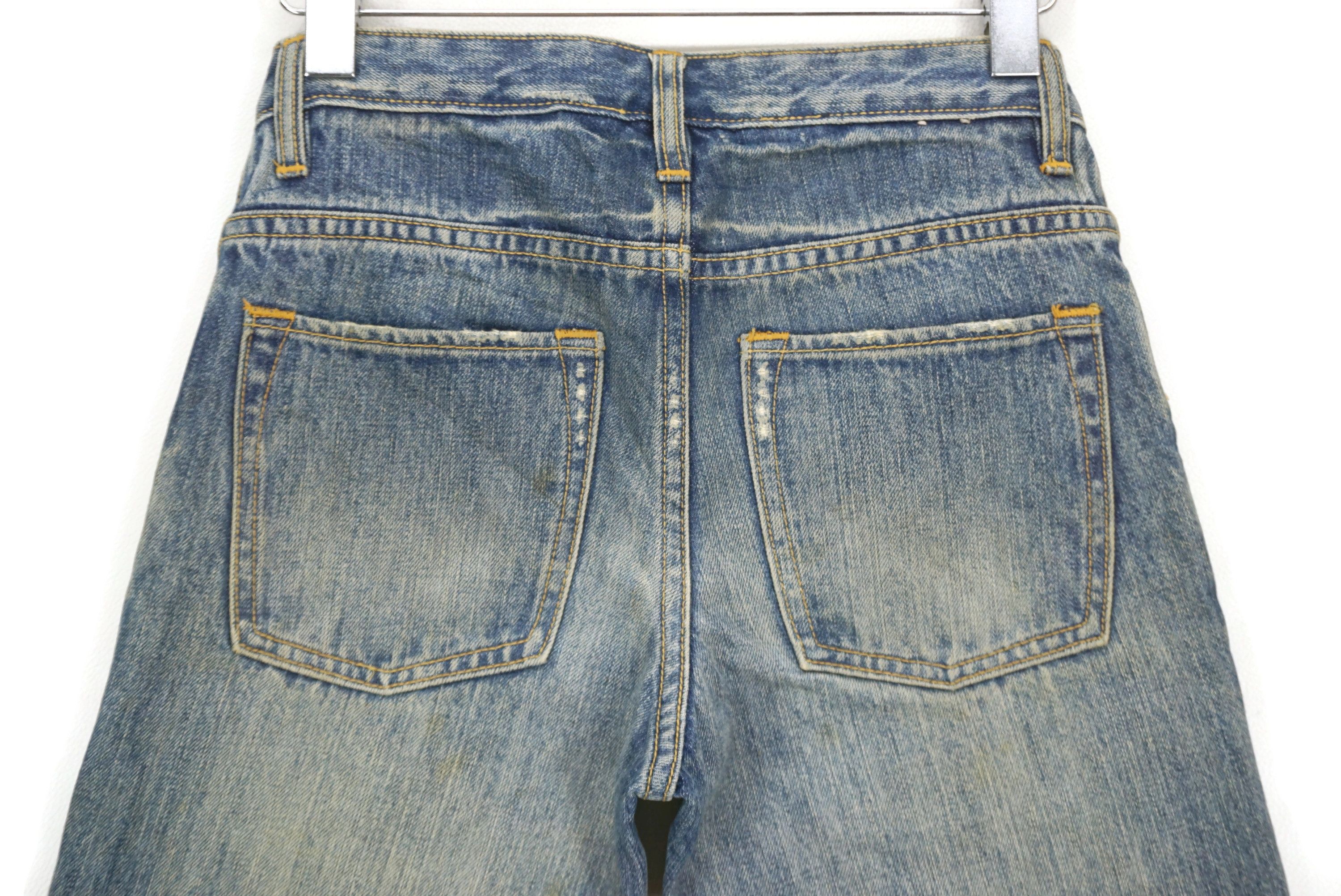 Gap Gap Jeans Distressed Jeans Irregular Faded Jeans Size US 27 - 6 Thumbnail