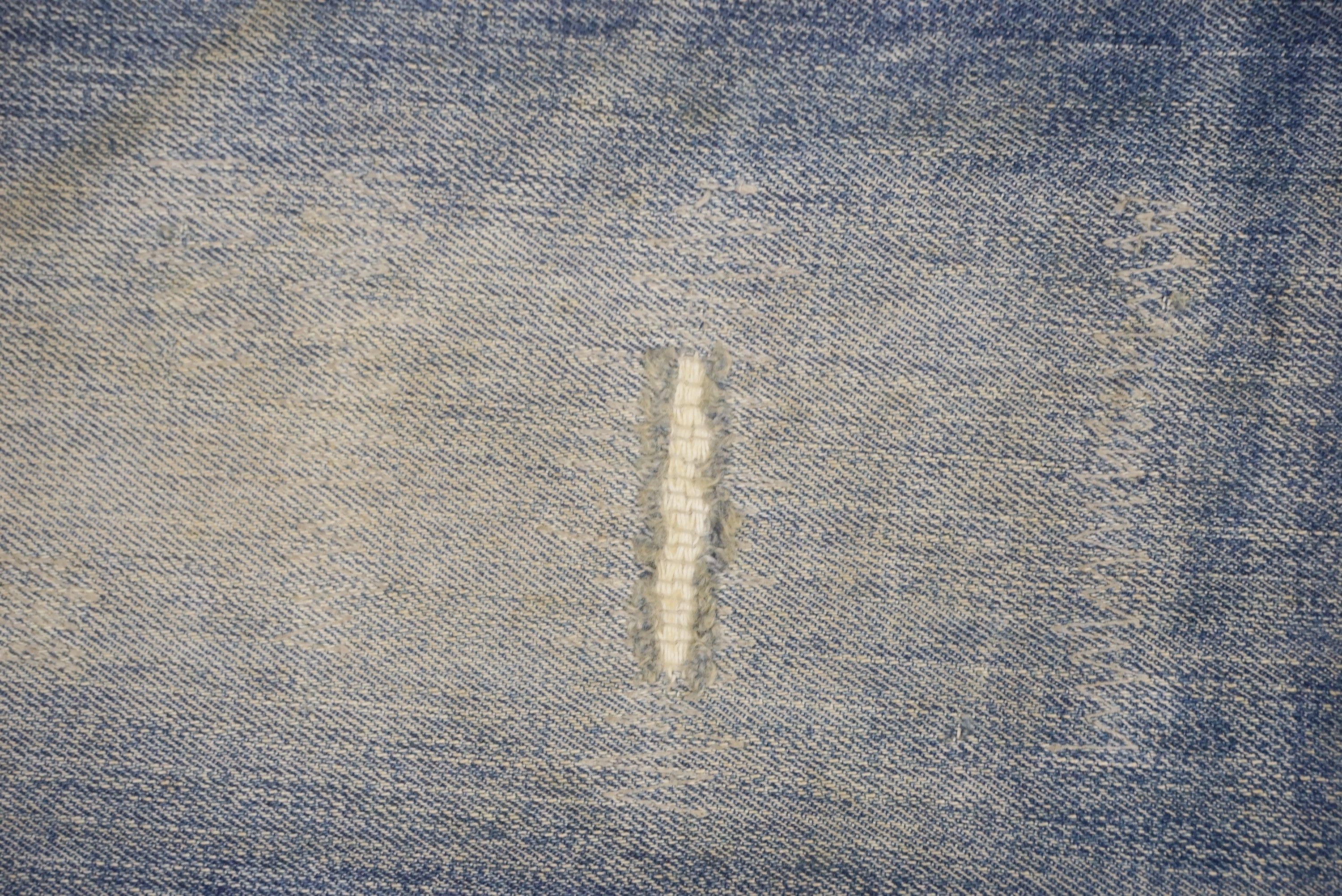 Gap Gap Jeans Distressed Jeans Irregular Faded Jeans Size US 27 - 12 Thumbnail