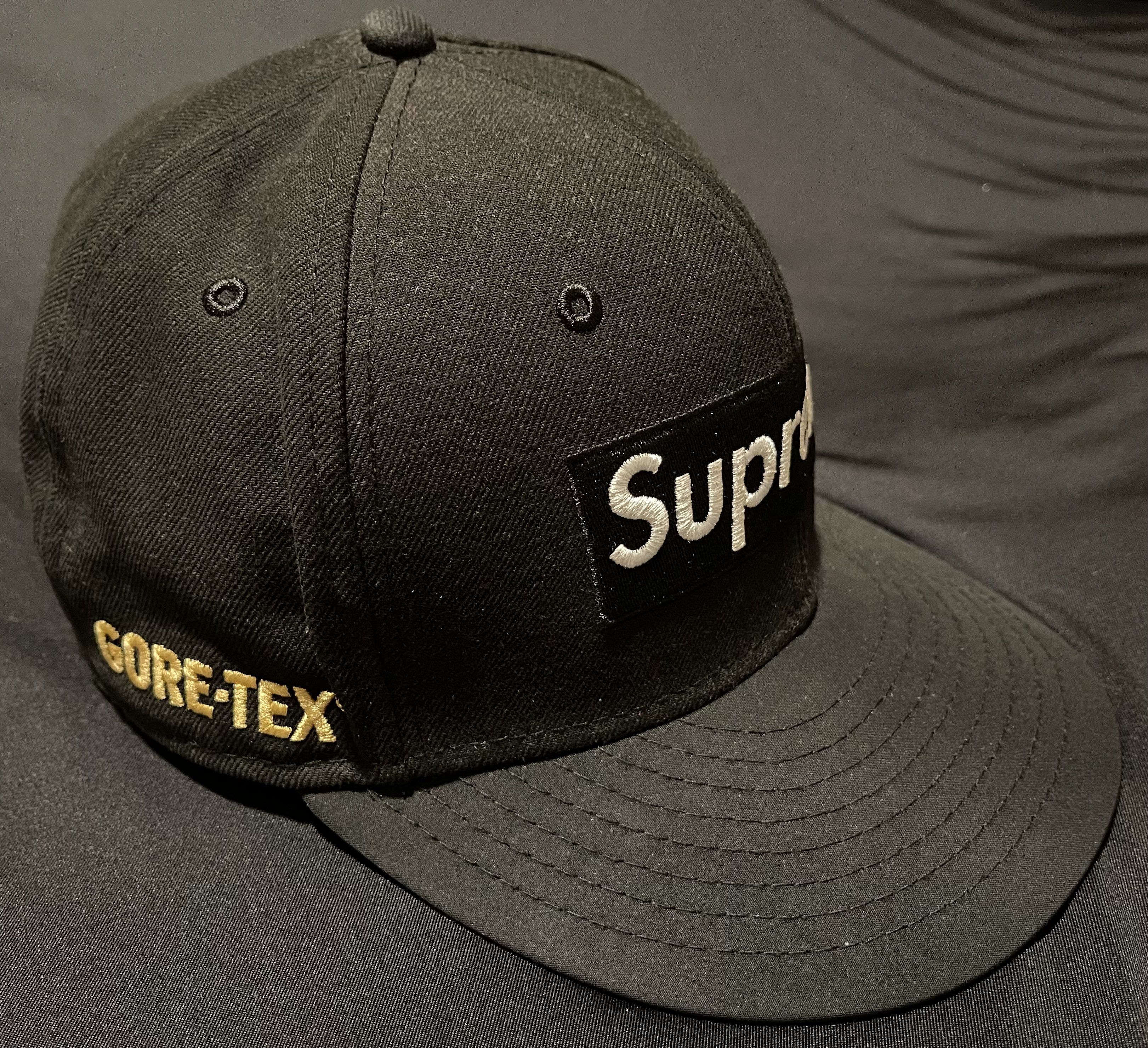 Supreme Supreme x Gore-Tex 7 3/4 61.5cm XXL Black New Era 59Fifty