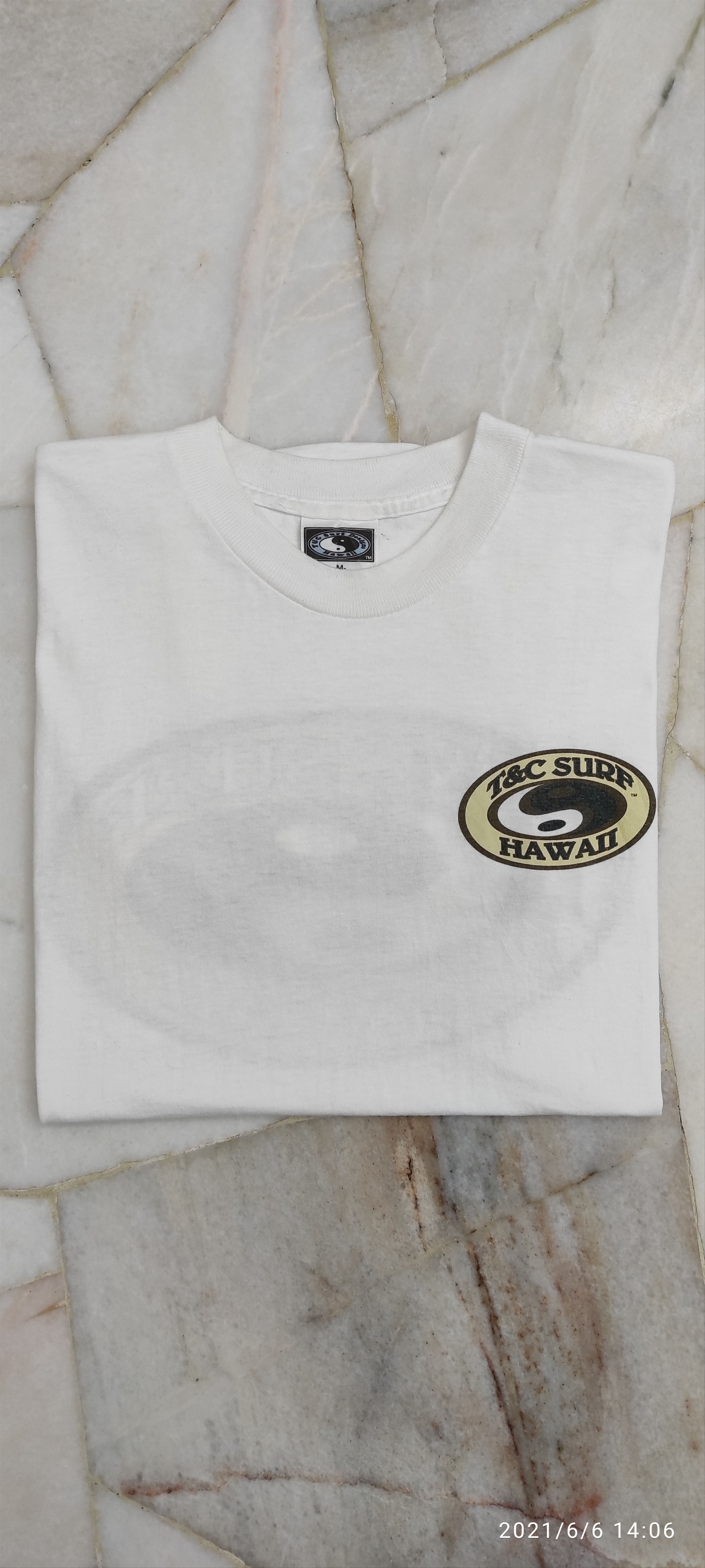Vintage Vintage 1990's Town and Country T&C HAWAII Big logo's tee Size US M / EU 48-50 / 2 - 8 Thumbnail