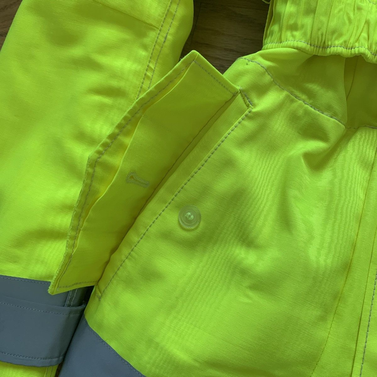 Marine Serre FW2019 Neon Moire Safety Parka Size US XS / EU 42 / 0 - 3 Thumbnail