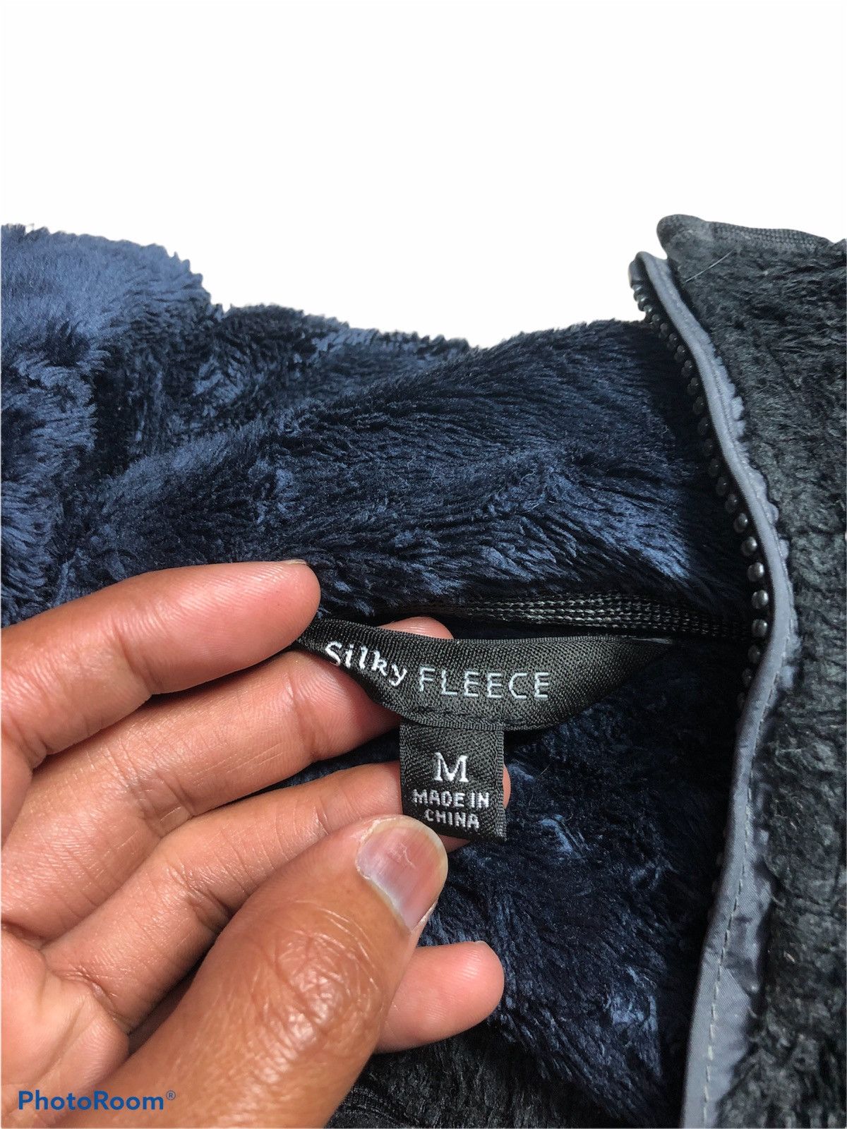 Uniqlo Japanese Brand Uniqlo Silky Fleece Zipper Hooded Size US S / EU 44-46 / 1 - 4 Thumbnail