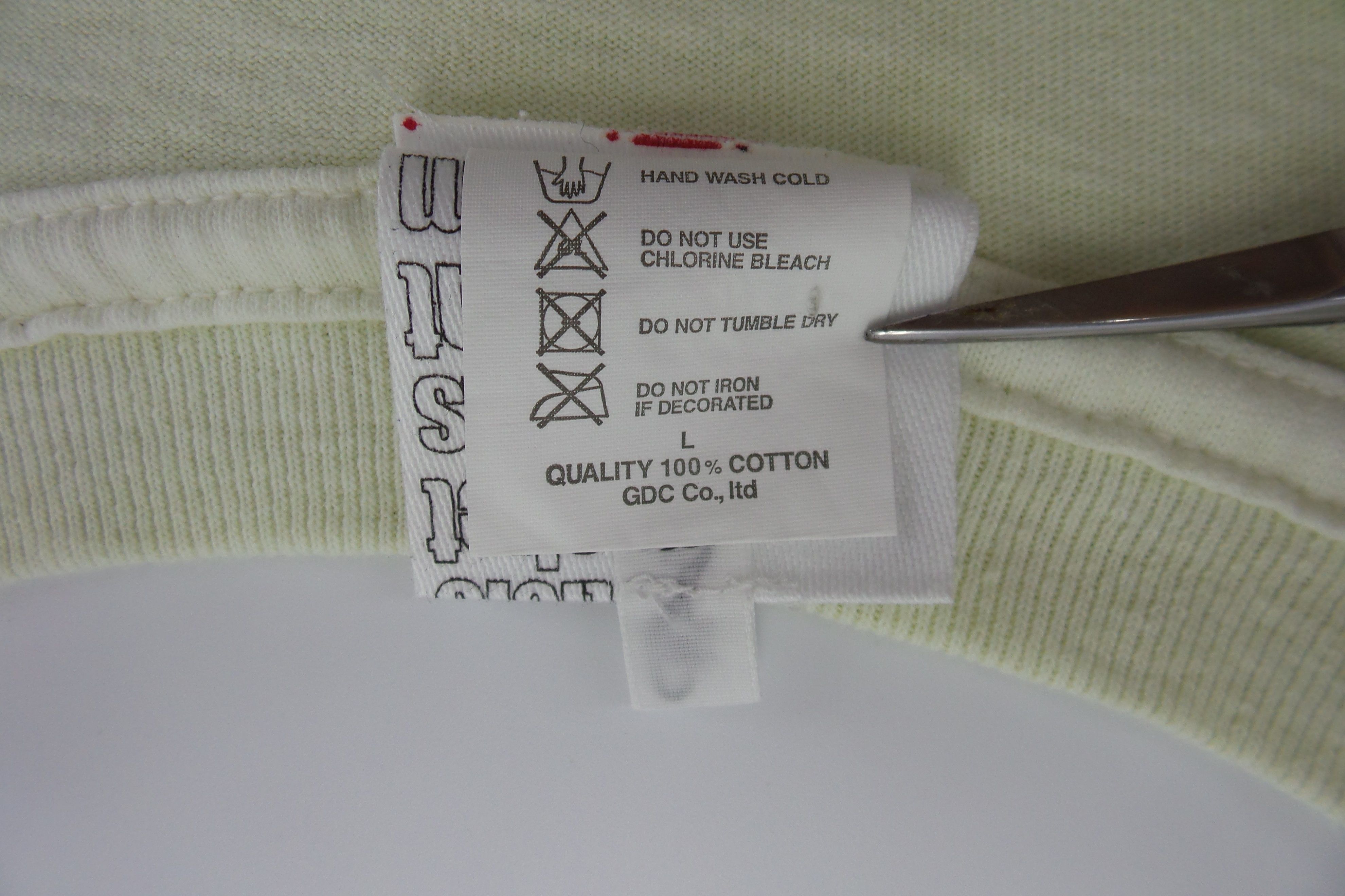 Japanese Brand GDC Photoprint WR Andalucia dish T-shirts Size US L / EU 52-54 / 3 - 4 Thumbnail