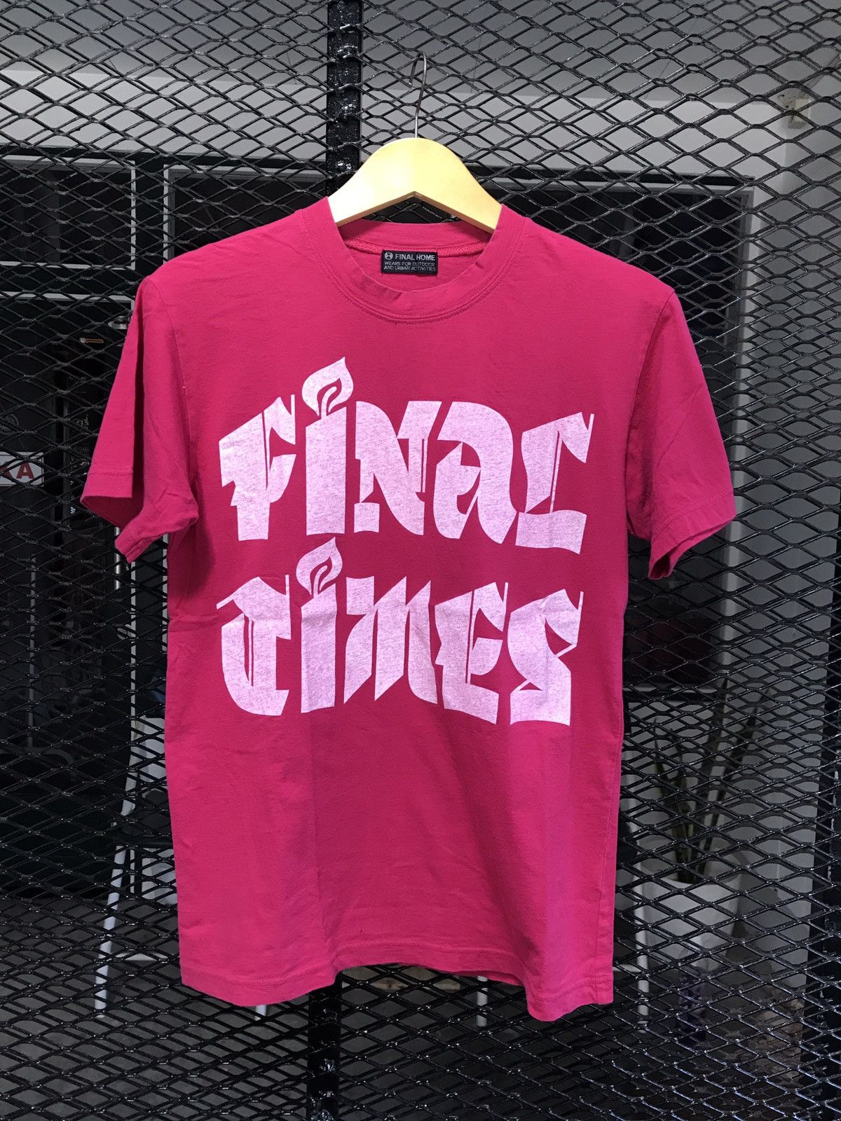 FINAL HOME TEE BIG SPELL OUT “FINAL TIMES”