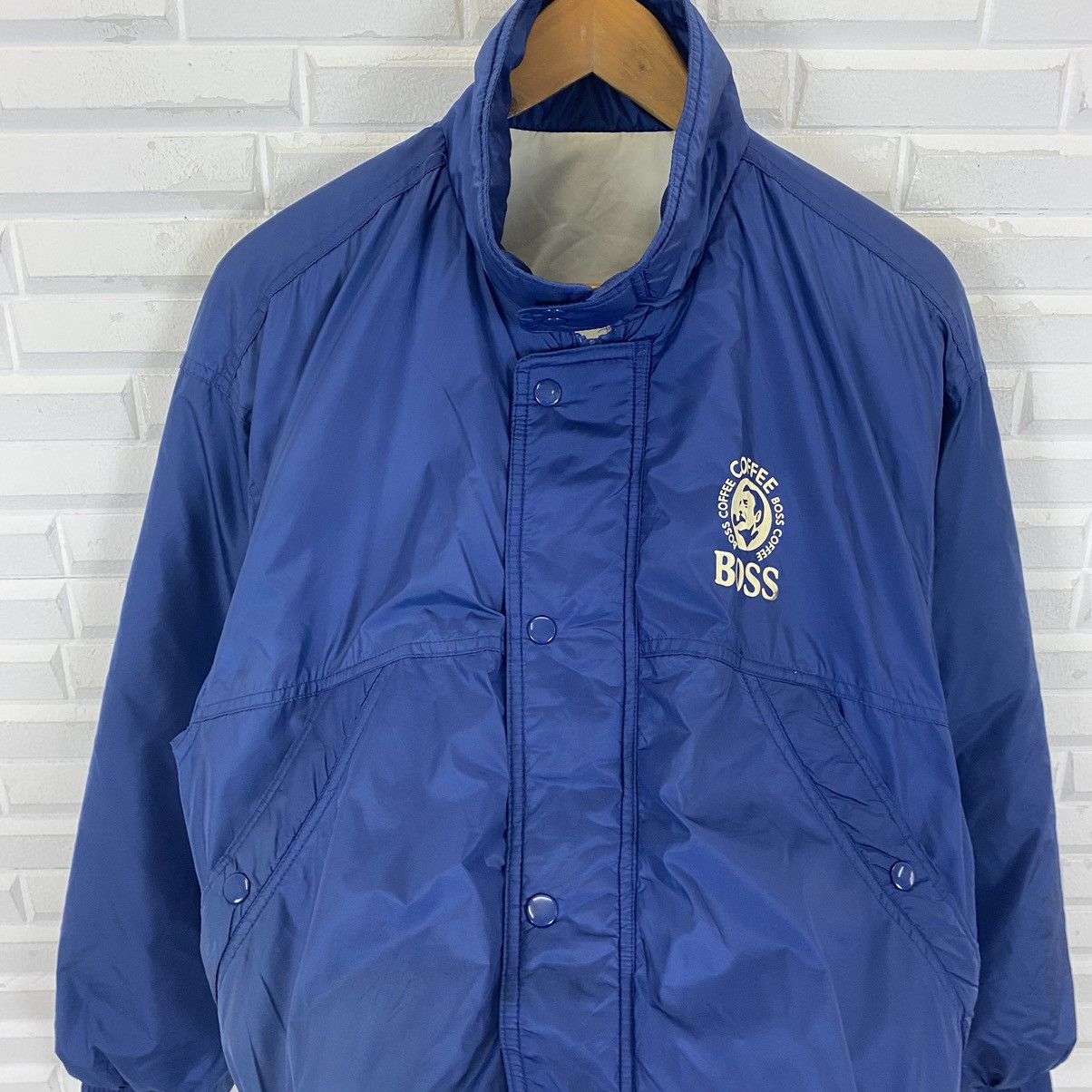 Vintage VINTAGE BOSS COFFEE BIG LOGO BOMBER JACKET Size US L / EU 52-54 / 3 - 6 Thumbnail