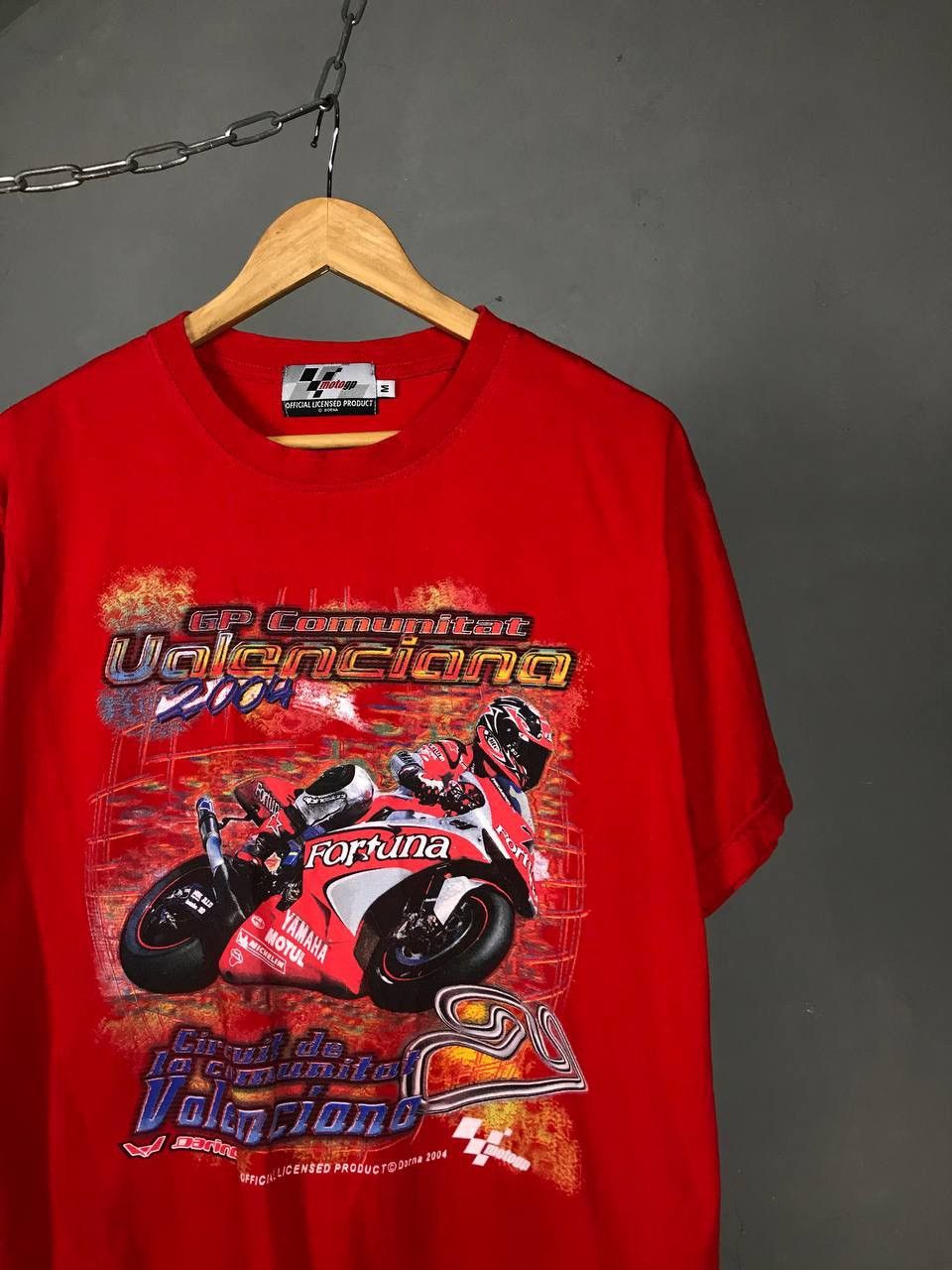 Band Tees Racing 2004 Valenciano vintage tour overprinted tee Size US M / EU 48-50 / 2 - 2 Thumbnail