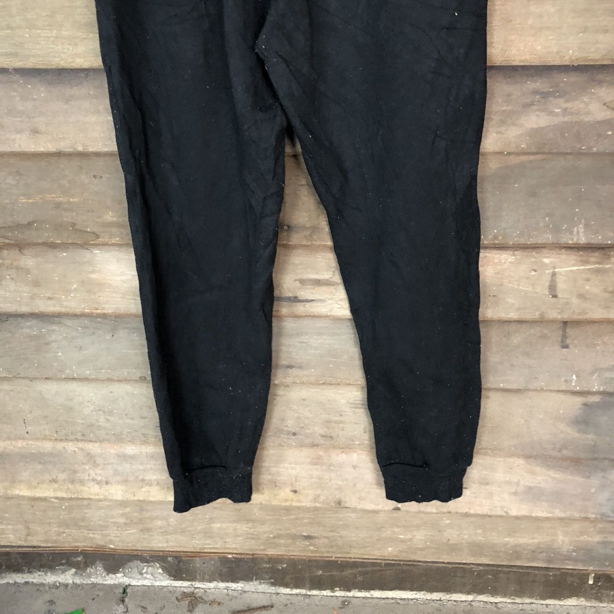 RUN DMC RUN DMC Black Joggers Pants #H446 Size US 32 / EU 48 - 11 Thumbnail