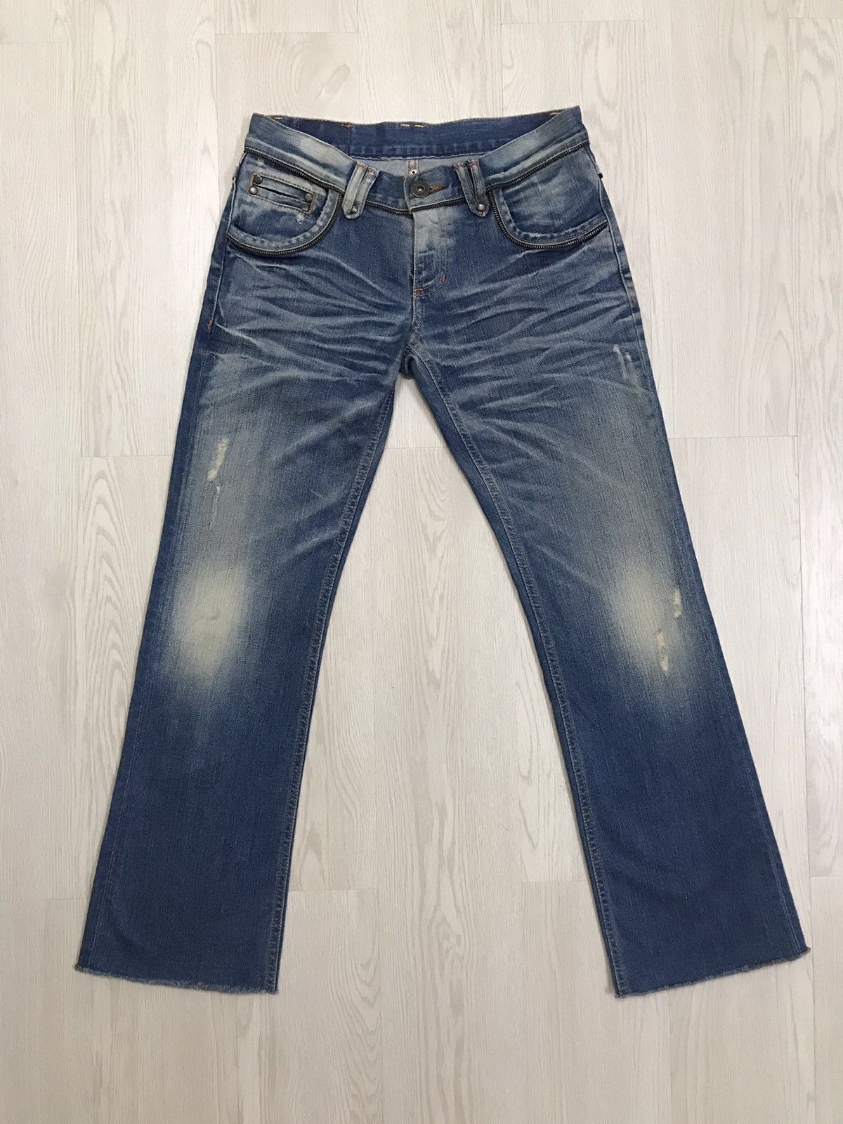 Blue Blue Japan × Japanese Brand Blue Blue Japan Distressed Denim Jeans Bootcut For Women Size 29" - 1 Thumbnail