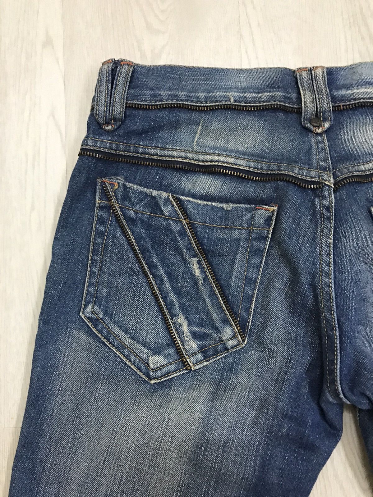 Blue Blue Japan × Japanese Brand Blue Blue Japan Distressed Denim Jeans Bootcut For Women Size 29" - 15 Thumbnail