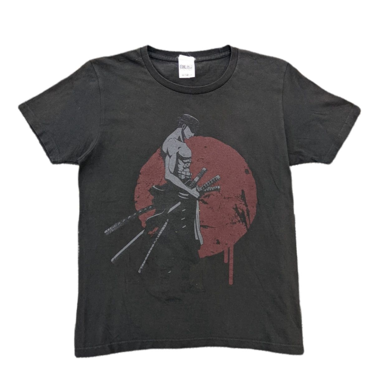 Anime VINTAGE RORONOA ZORO PIRATE HUNTER ONE PIECE COSPA TSHIRT Size US L / EU 52-54 / 3 - 1 Thumbnail