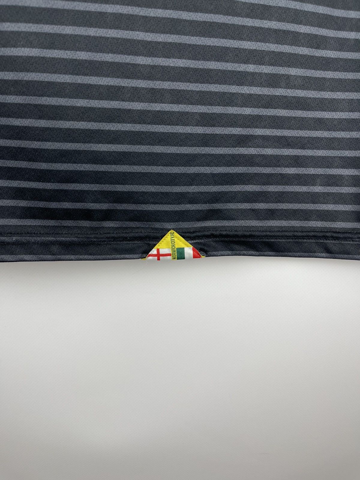 Other Errea Norwich City 2017 2018 away soccer jersey football Size US L / EU 52-54 / 3 - 9 Thumbnail