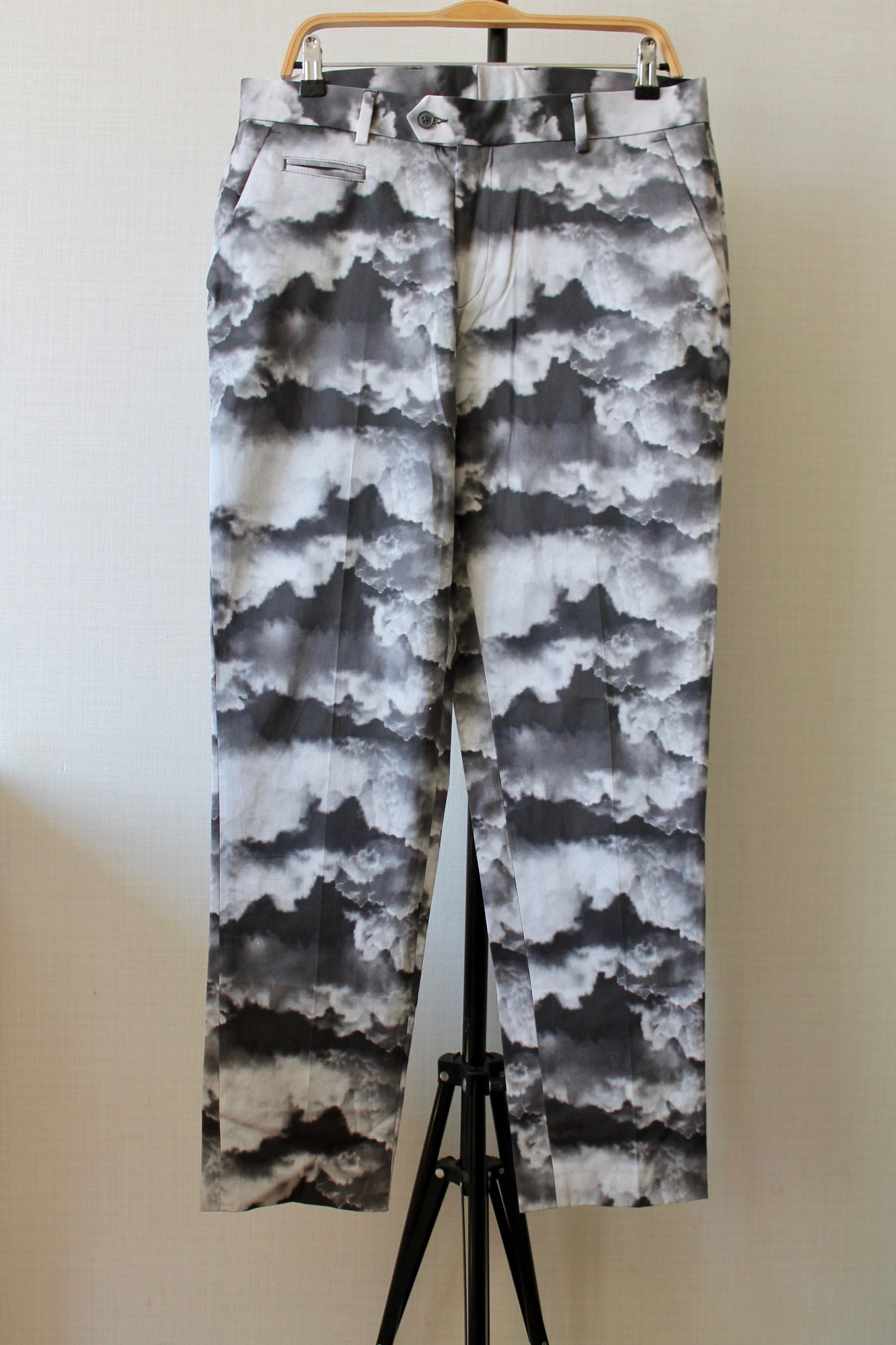 Asos ASOS Cloud print pants skinny print Size US 32 / EU 48 - 1 Thumbnail