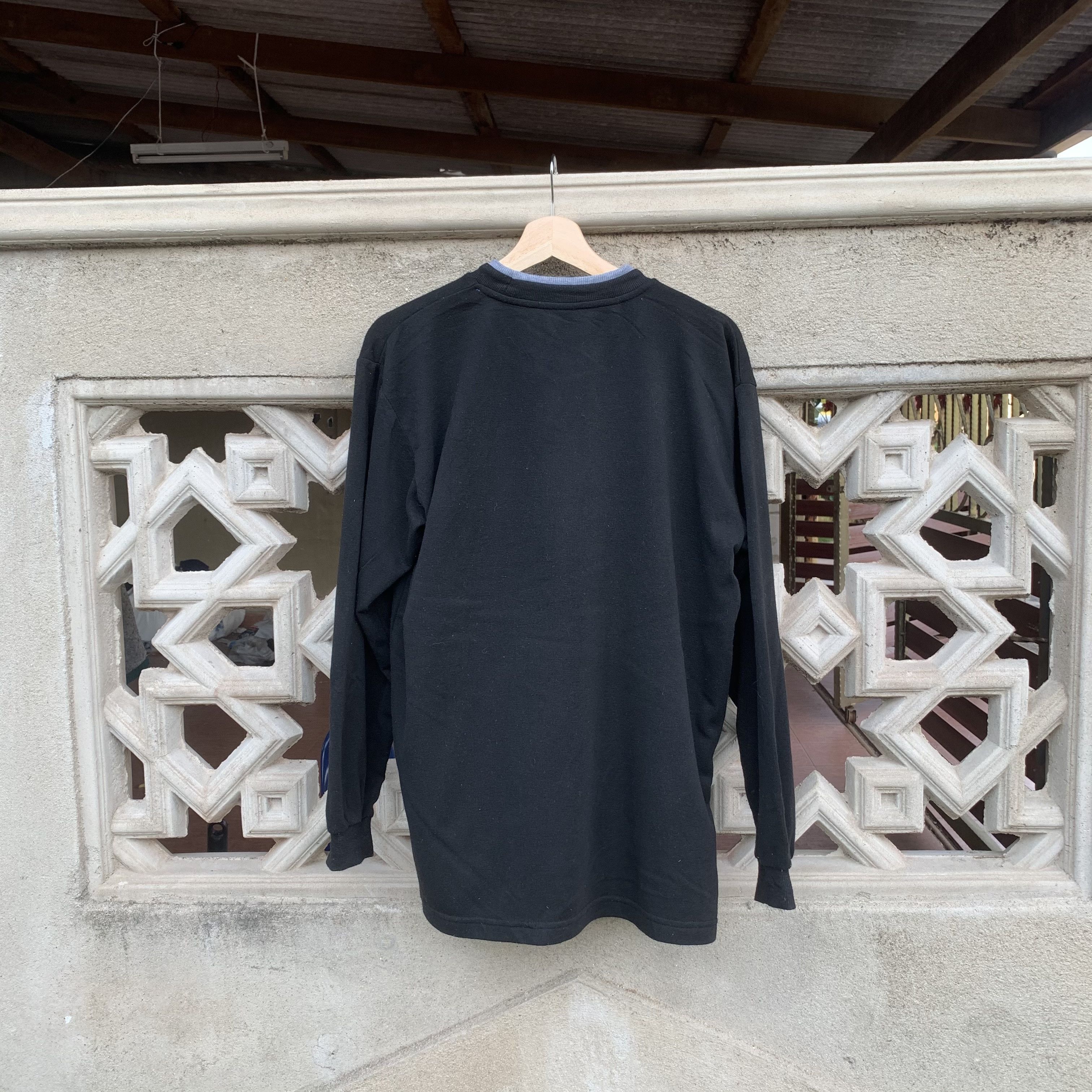 Sports Specialties Real Madrid Black Official Product Pullover Sweatshirts Size US M / EU 48-50 / 2 - 6 Thumbnail