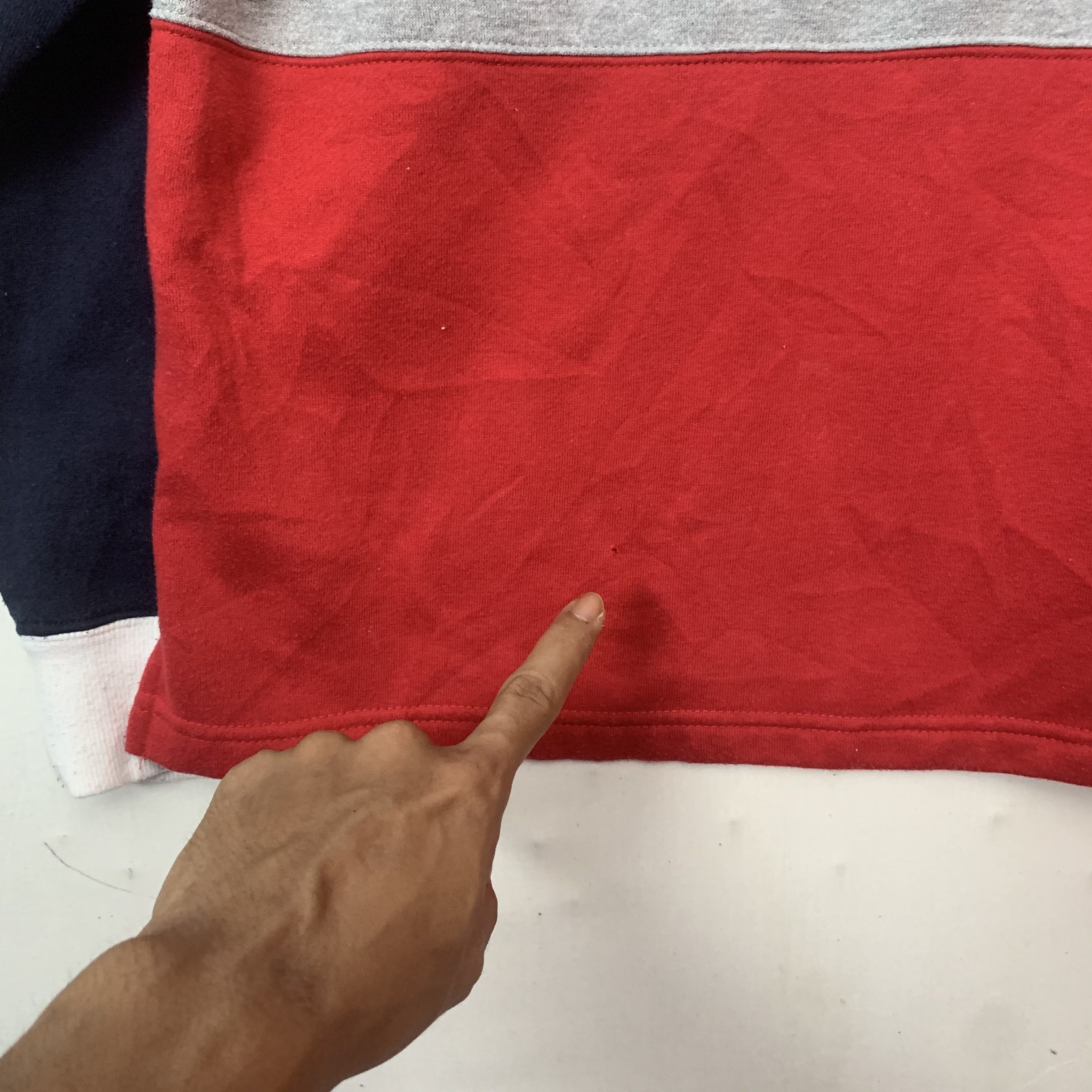 Fila 1990’s Vintage Fila Big Logo Spell Out Side Tape Sweater Size US L / EU 52-54 / 3 - 15 Thumbnail