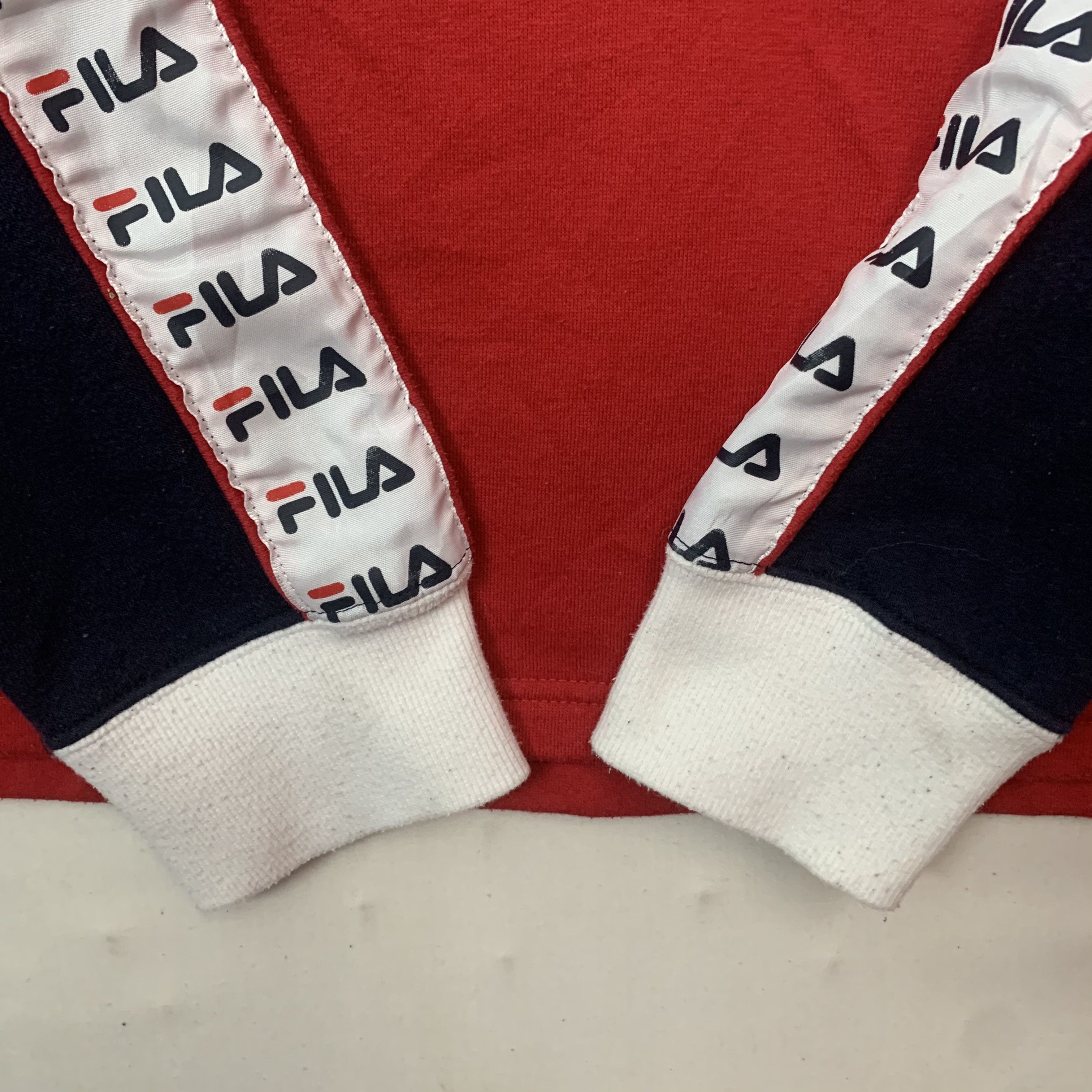 Fila 1990’s Vintage Fila Big Logo Spell Out Side Tape Sweater Size US L / EU 52-54 / 3 - 7 Thumbnail