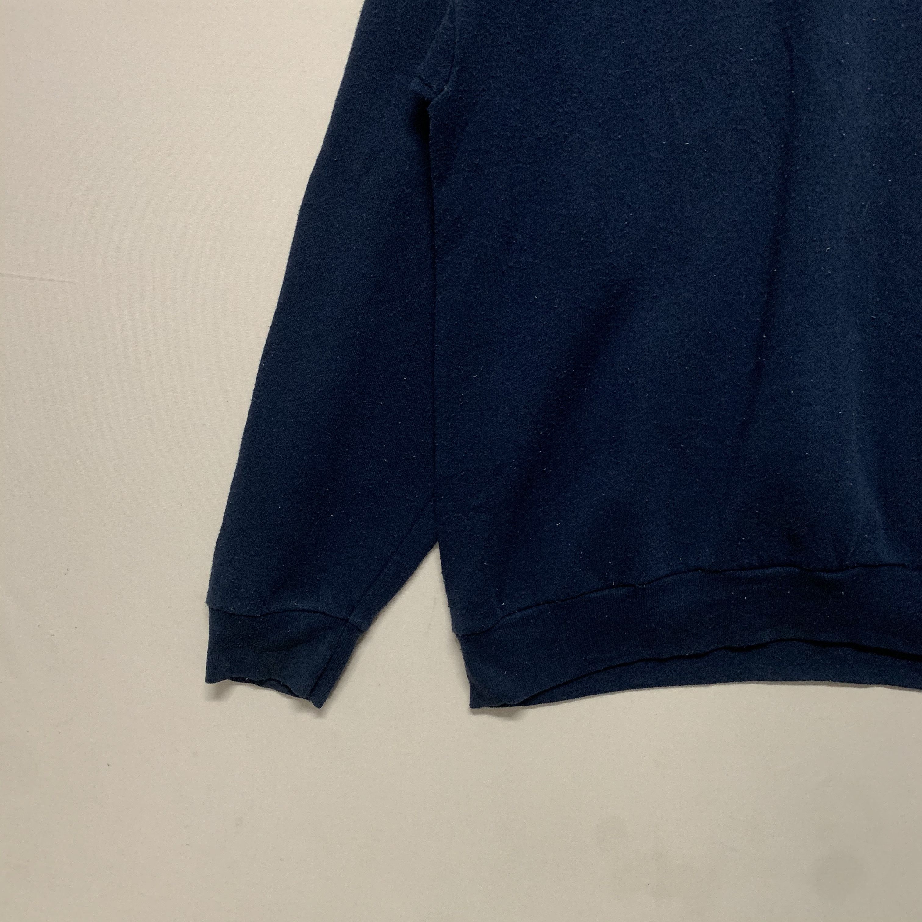 Japanese Brand Vintage Local Motion Surf Style Surf Gang Navy Blue Sweater Size US L / EU 52-54 / 3 - 3 Thumbnail
