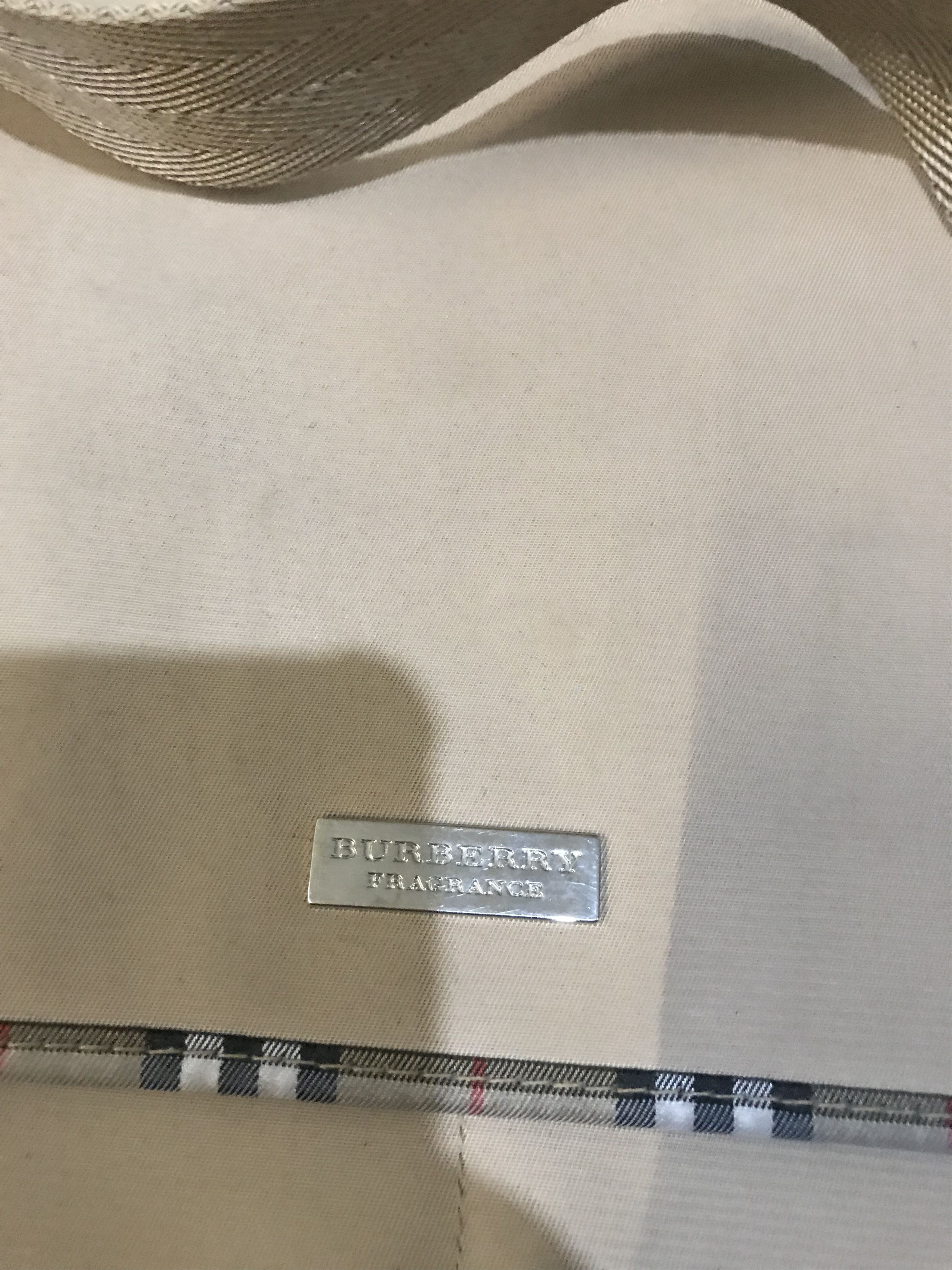 Burberry 🔥 Burberry fragrance laptop bag Size ONE SIZE - 2 Thumbnail