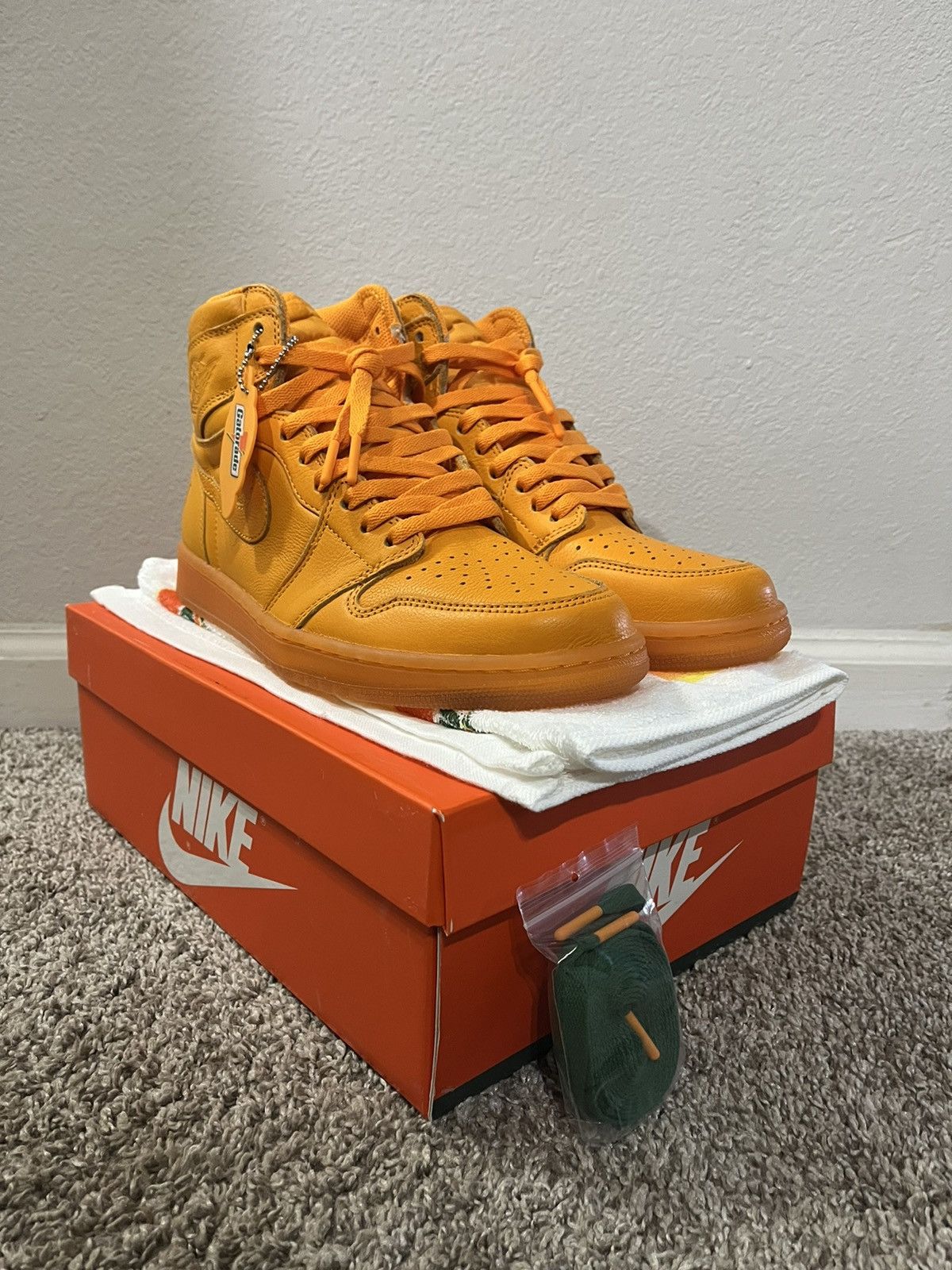 Air jordan 1 retro high gatorade orange online