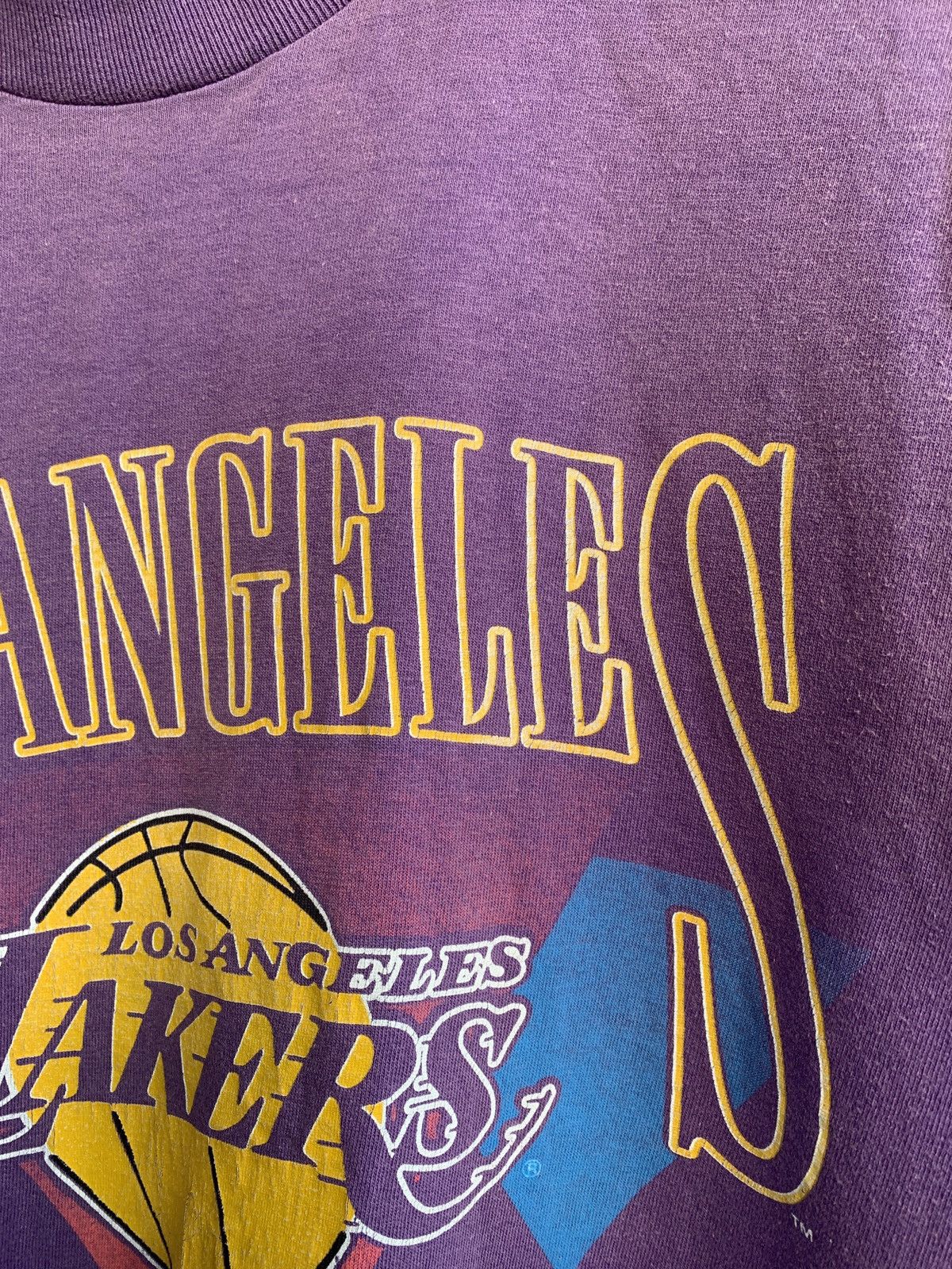 NBA Vintage Los Angeles Lakers Nutmeg Made In USA Faded Shirt Size US M / EU 48-50 / 2 - 7 Thumbnail