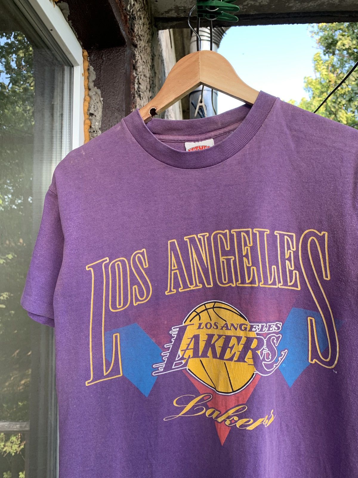 NBA Vintage Los Angeles Lakers Nutmeg Made In USA Faded Shirt Size US M / EU 48-50 / 2 - 3 Thumbnail