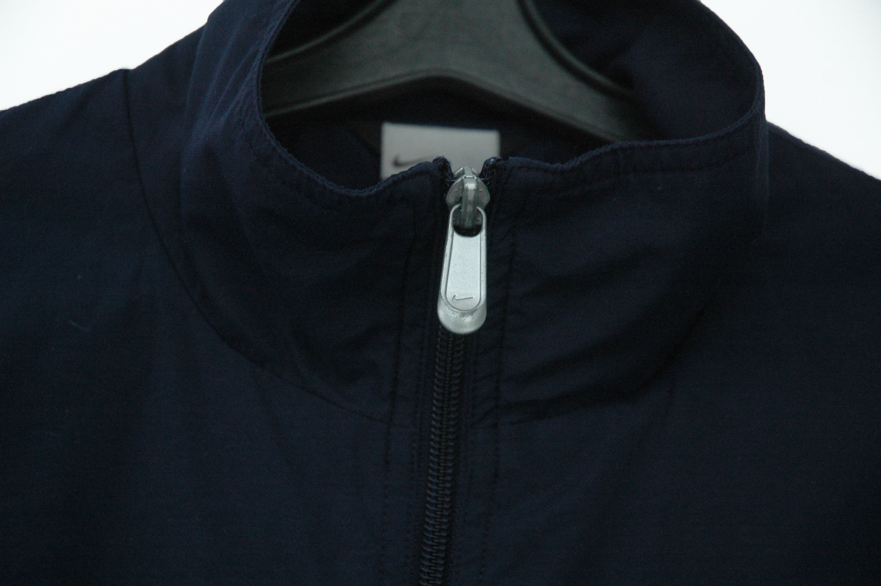 Nike × Vintage Vintage NIKE Big Swoosh Logo Light Jacket Size US L / EU 52-54 / 3 - 5 Thumbnail