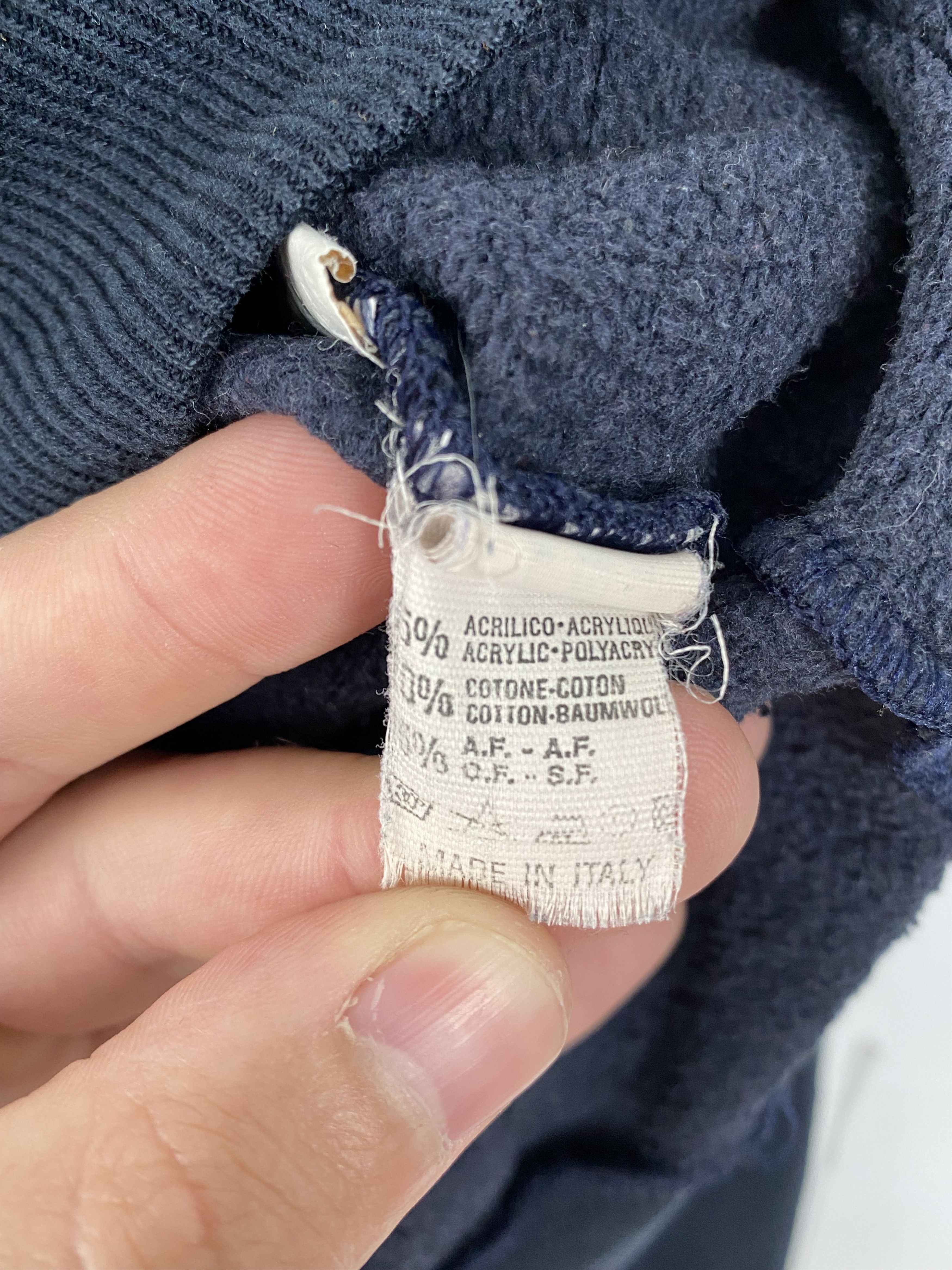 Valentino VALENTINO Jeans Vintage Sweaters Big Logo Made in Italy Size US L / EU 52-54 / 3 - 8 Thumbnail