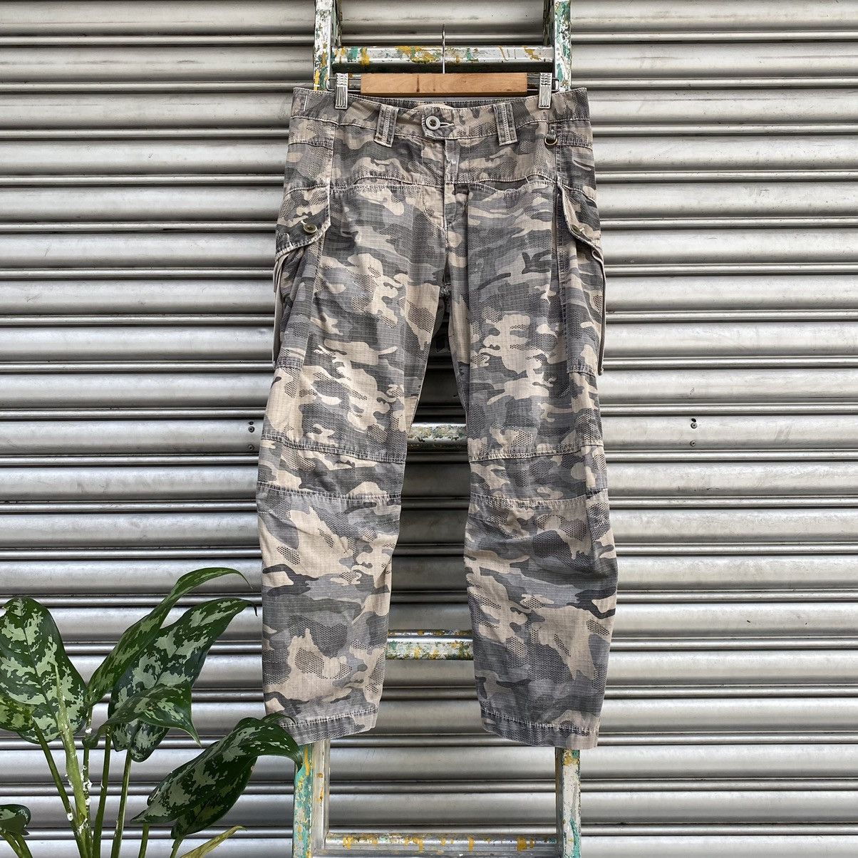 MFG Marithe Francois Girbaud Multipocket Camo Army Pants